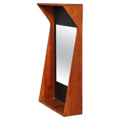 Espejo de pared angular moderno danés con marco de teca maciza
