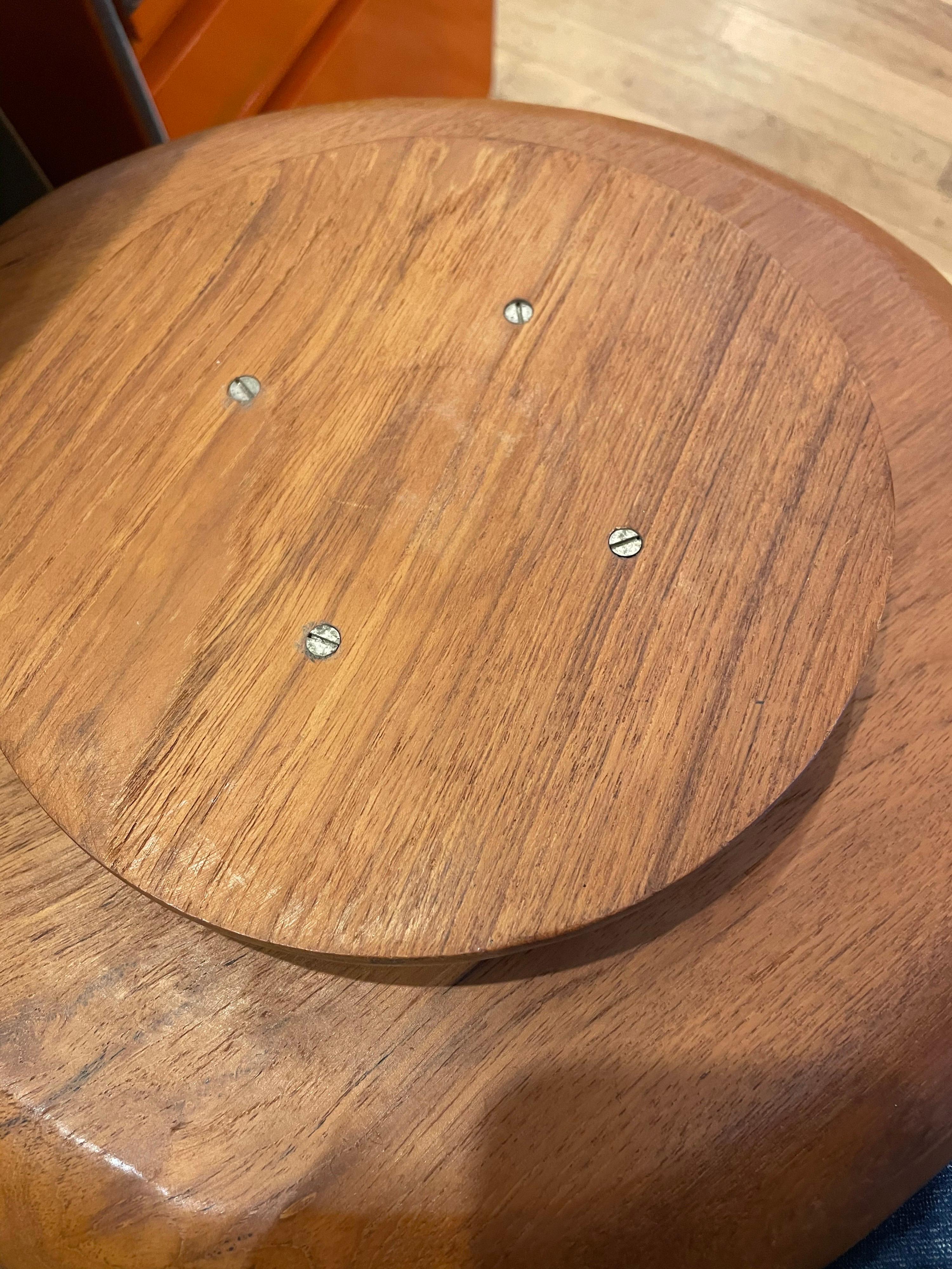 Danish Modern Solid Teak Freeform Lazy Susan Catch it All Tray In Excellent Condition In San Diego, CA