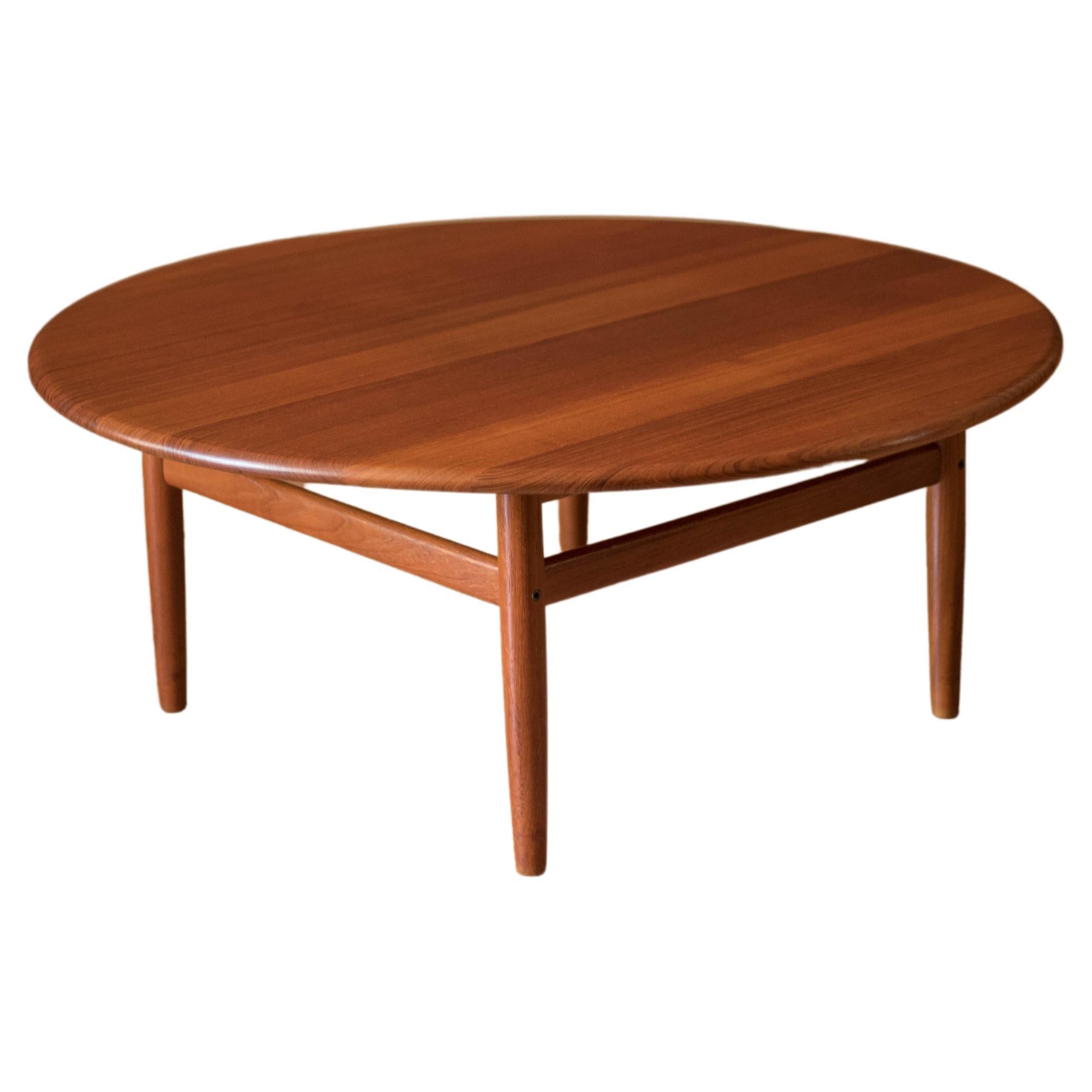 Danish Modern Solid Teak Round Coffee Table 