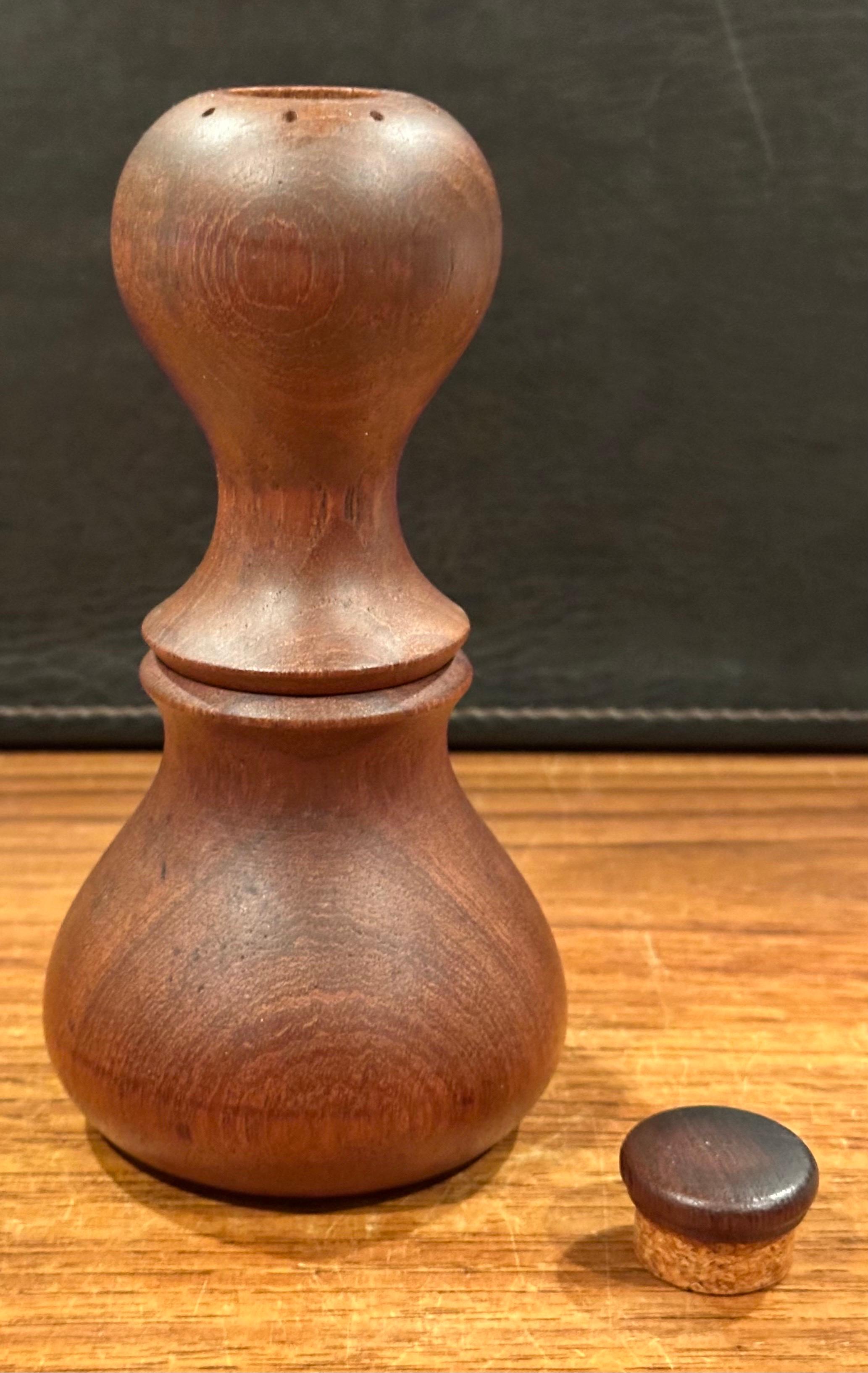 Danish Modern Solid Teak Salt and Peppermill by Jens Quistgaard for Dansk 2