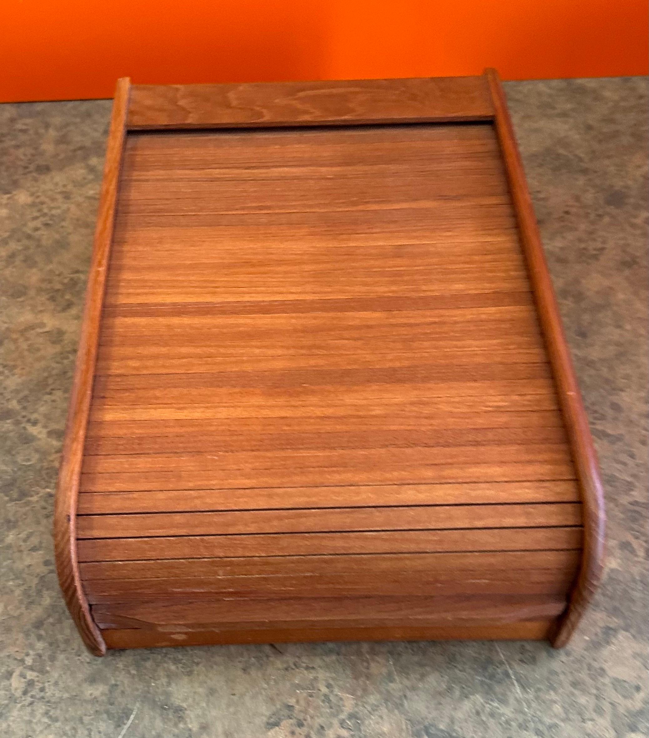 Danish Modern Solid Teak Tambour Door Trinket Desk Top Box In Good Condition In San Diego, CA
