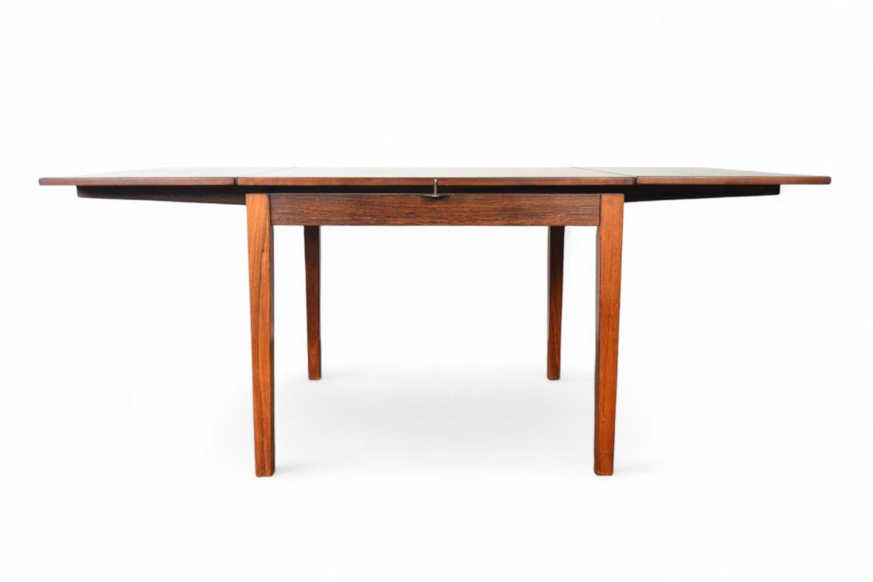 Table de salle à manger carrée moderne danoise à rabat en bois de rose en vente 1