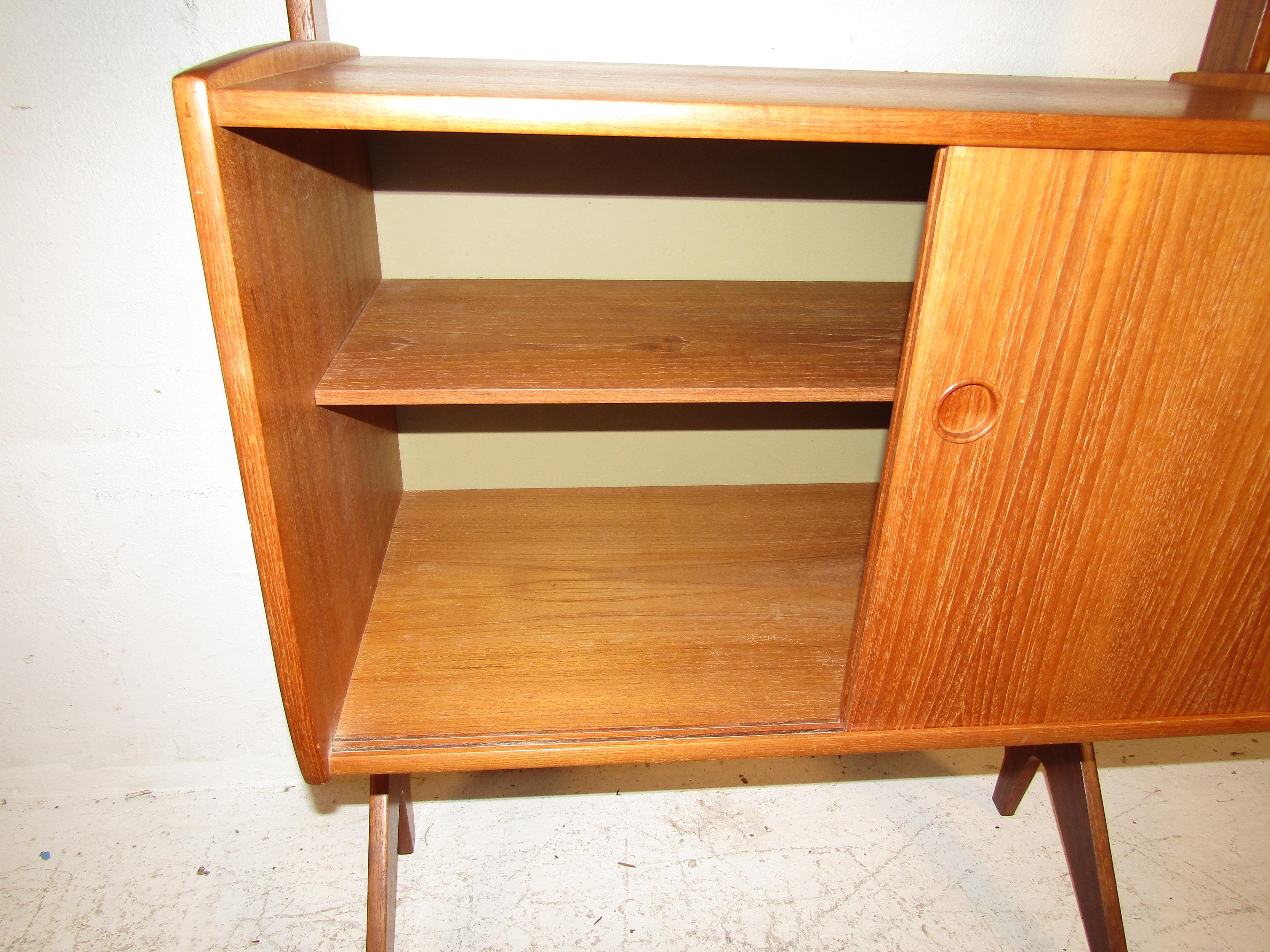 Mid-Century Modern Danish Modern Standing Modular Wall Unit