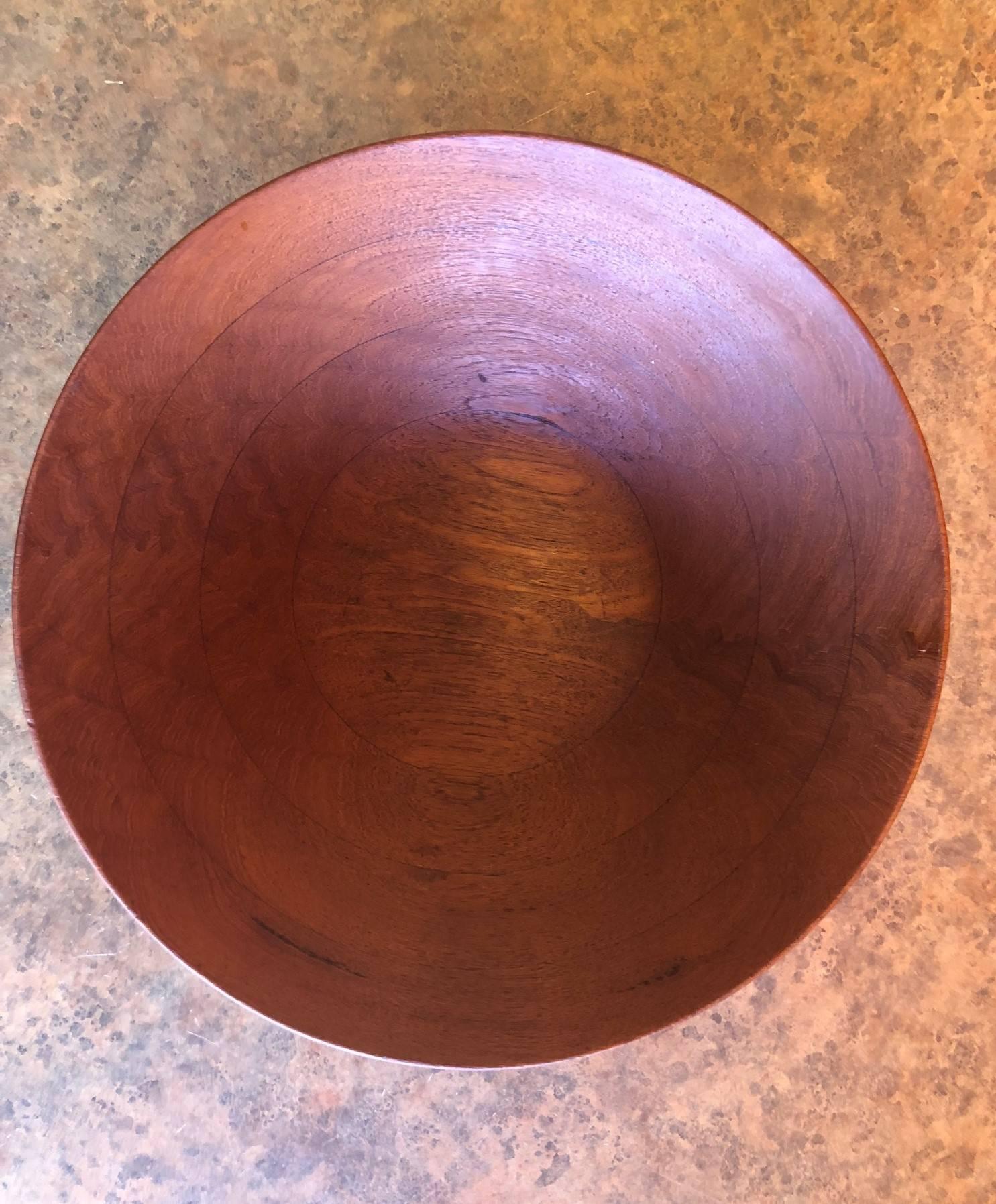 Danish Modern Staved Teak Bowl by Digsmed In Excellent Condition For Sale In San Diego, CA