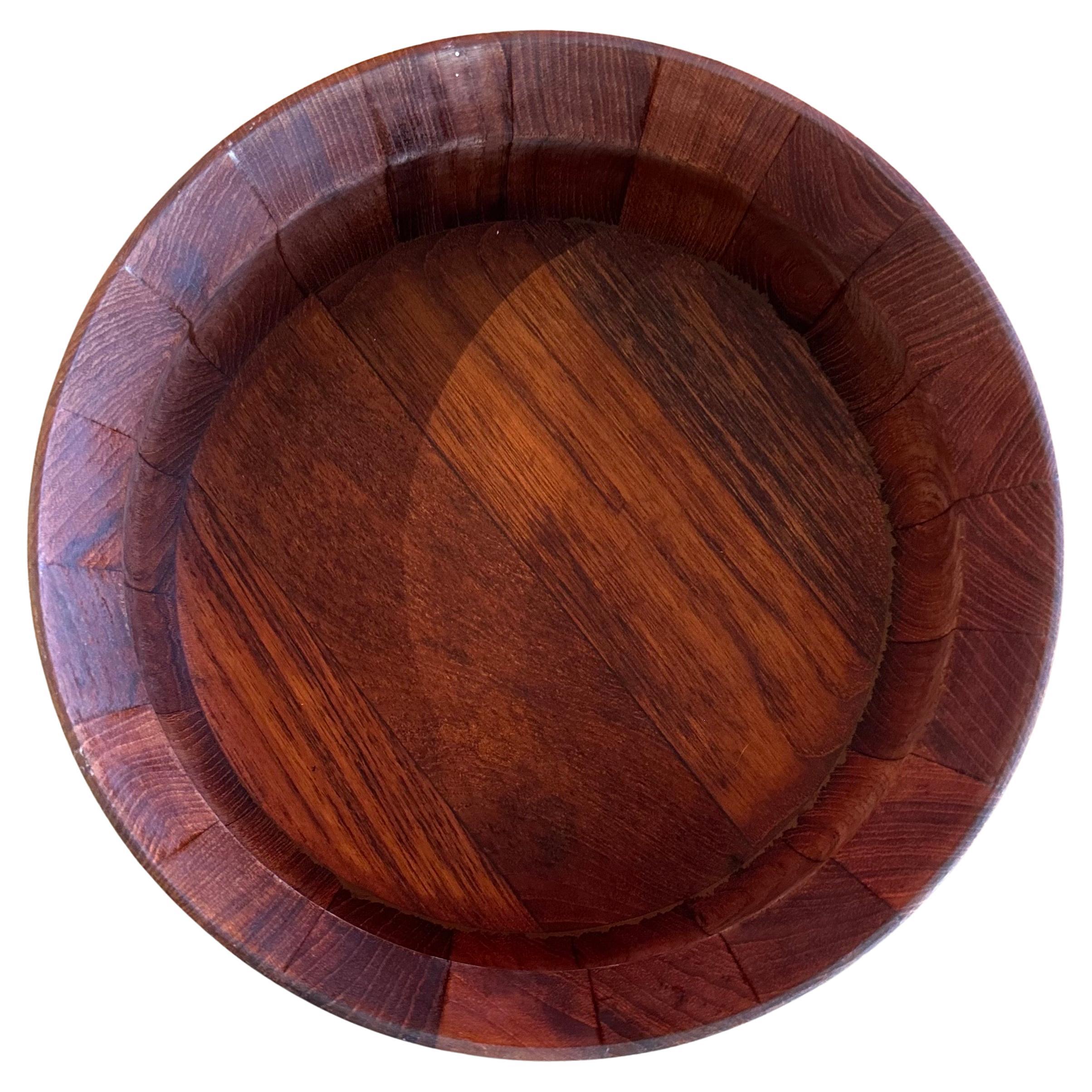 Cuenco moderno danés de teca tallada por Jens Quistgaard para Dansk Danés en venta