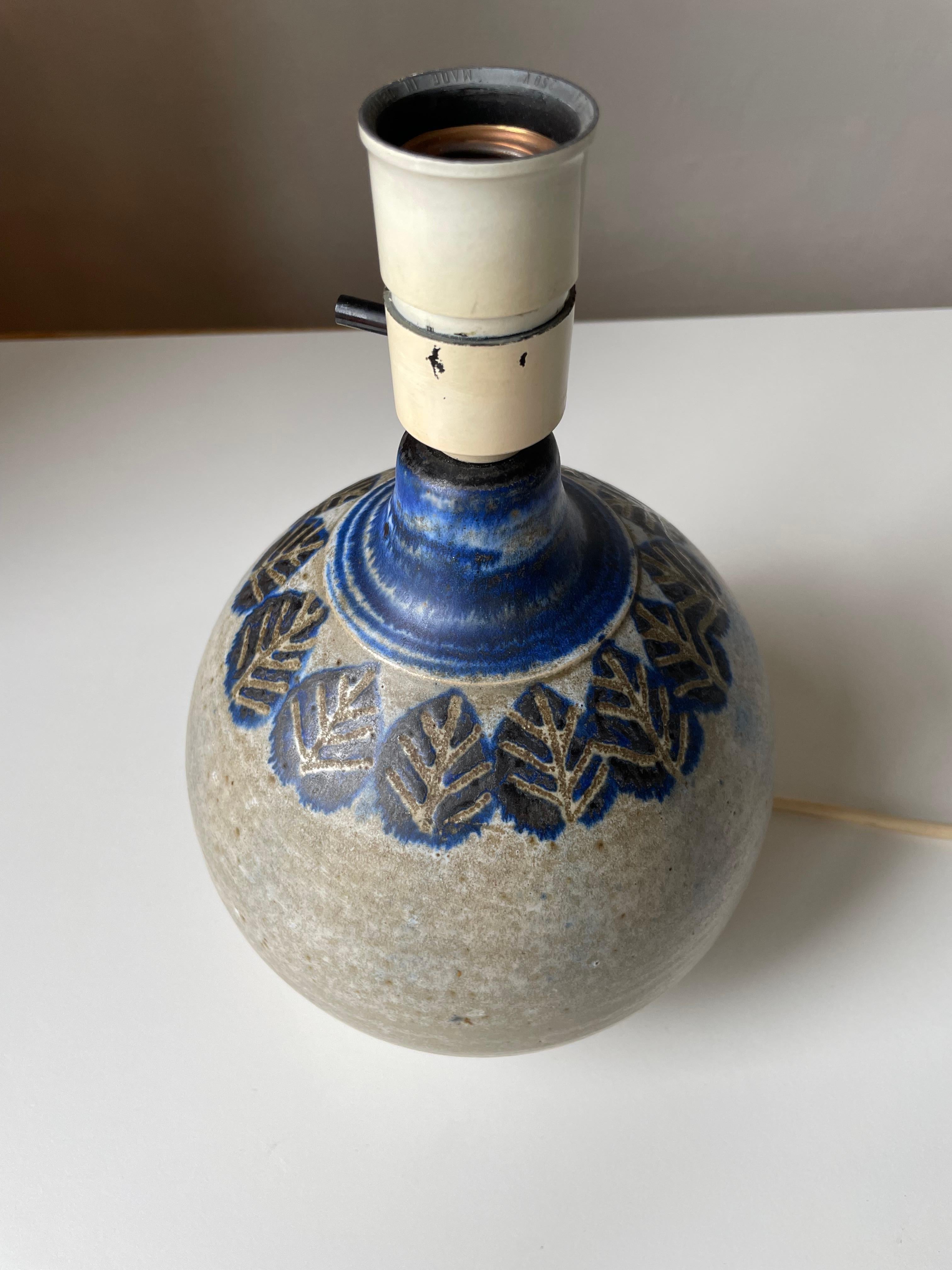 Stougaard Danish Modern Stoneware Blue Leaf Table Lamp, 1960s For Sale 8