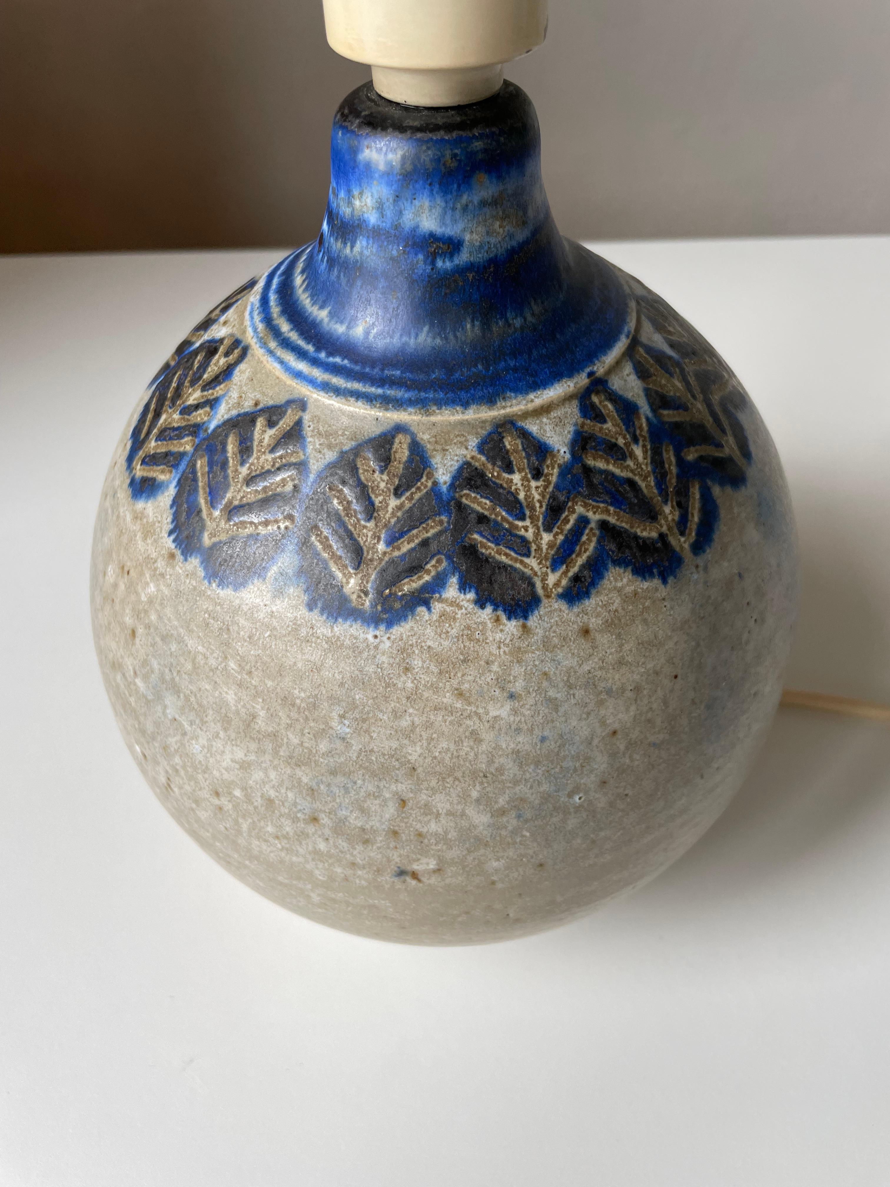 Stougaard Danish Modern Stoneware Blue Leaf Table Lamp, 1960s For Sale 9