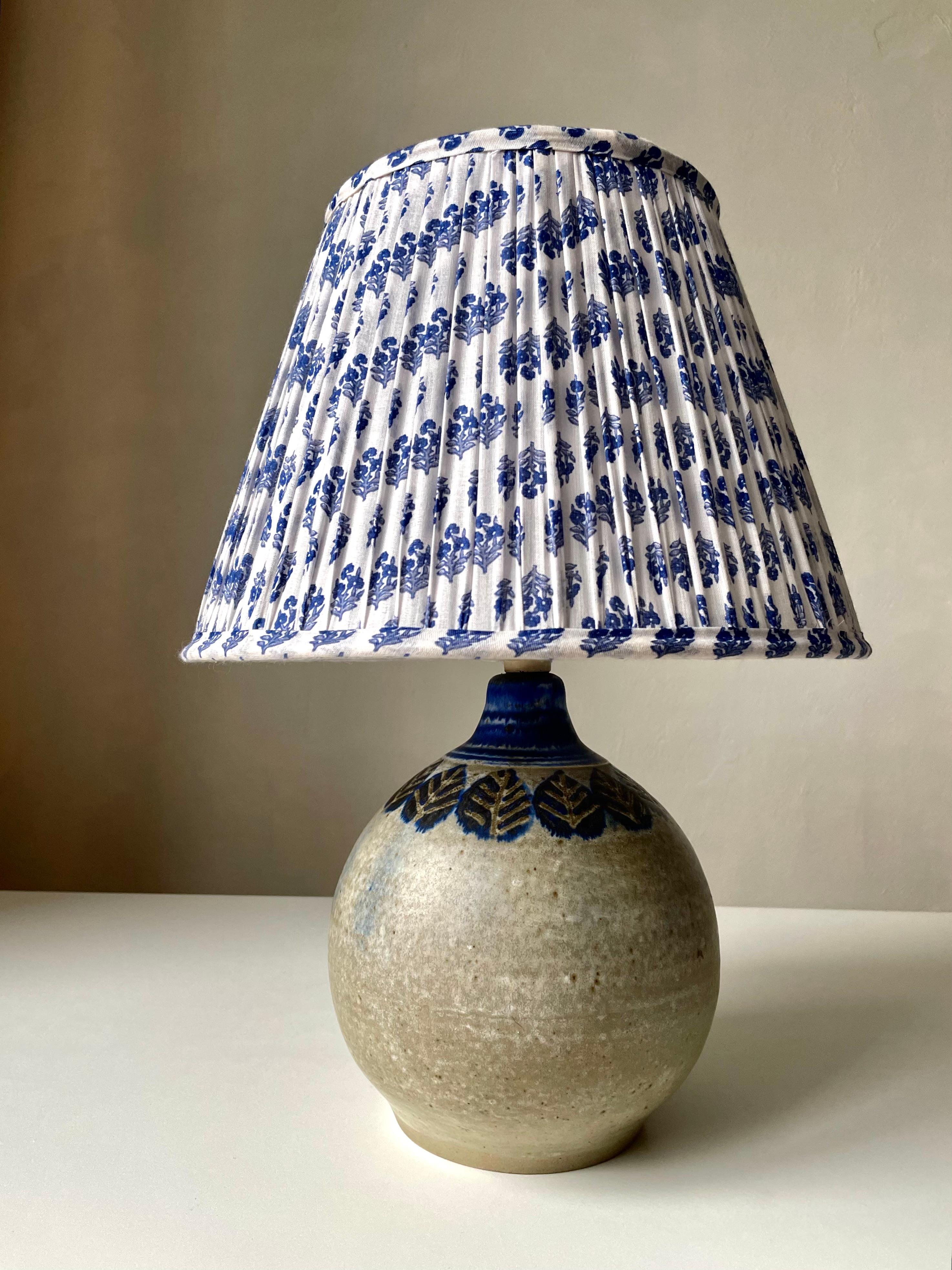 Hand-Painted Stougaard Danish Modern Stoneware Blue Leaf Table Lamp, 1960s For Sale