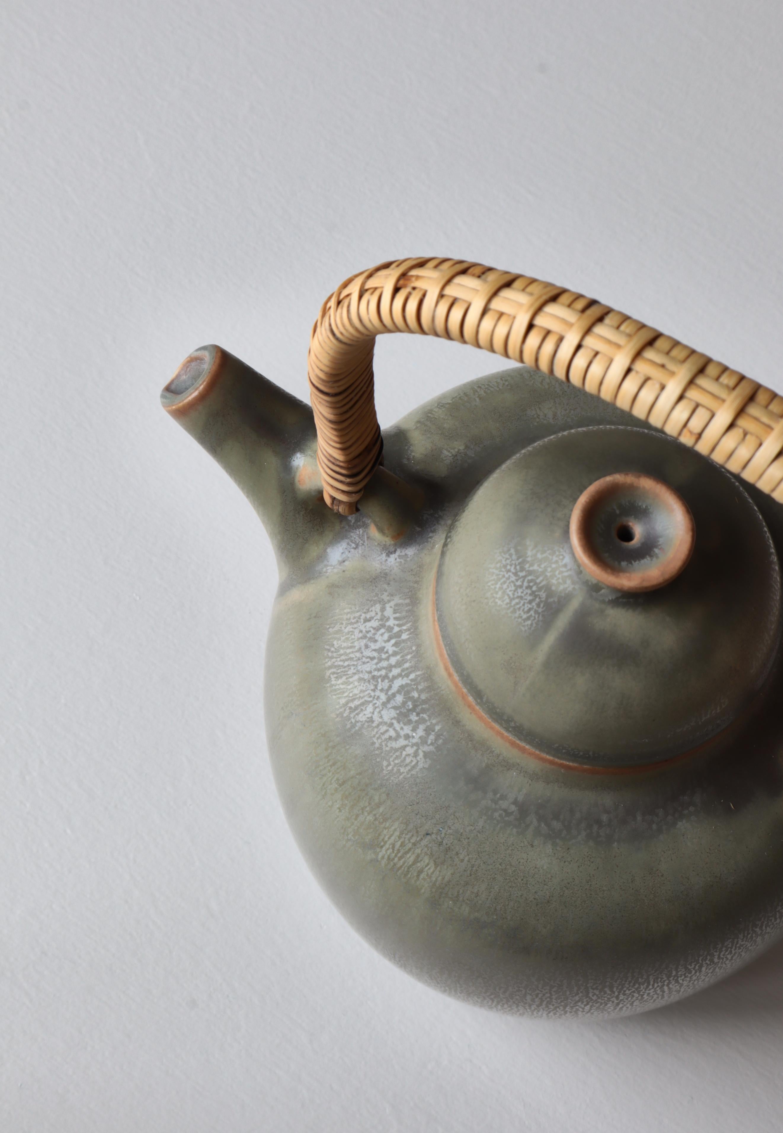 Dänische moderne dänische Steingut-Teekanne mit Haresfur-Glasur von Frode Bahnsen bei Palshus, 1950er Jahre (Skandinavische Moderne) im Angebot