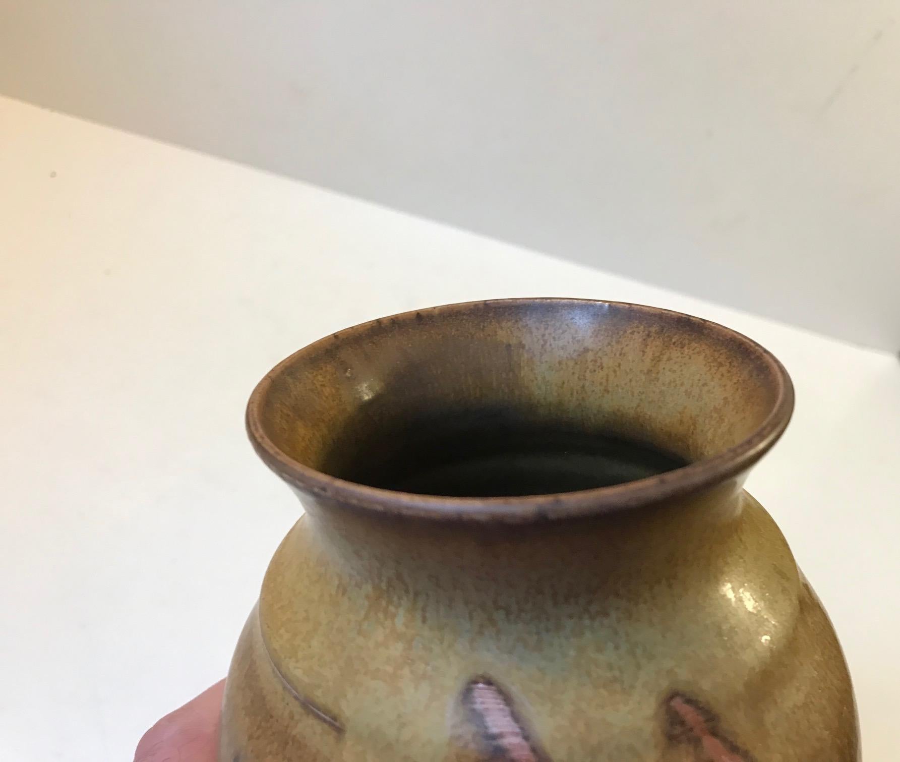 Vaso moderno danese in gres con smalto Haresfur di Aino Grib, anni '70 In condizioni buone in vendita a Esbjerg, DK