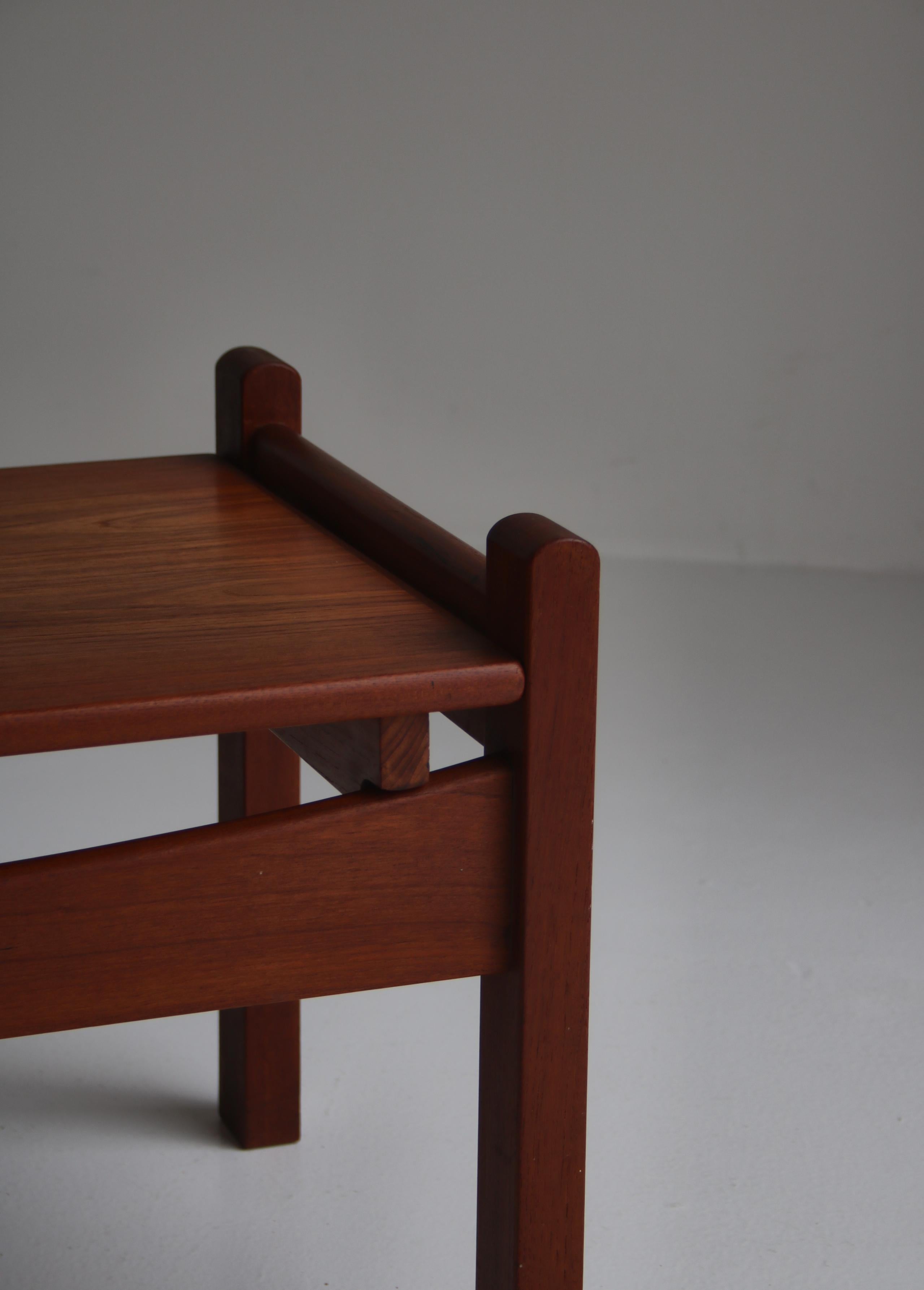 Danish Modern Stool / Sidetable in Teakwood and Black Leather, 1960s For Sale 6