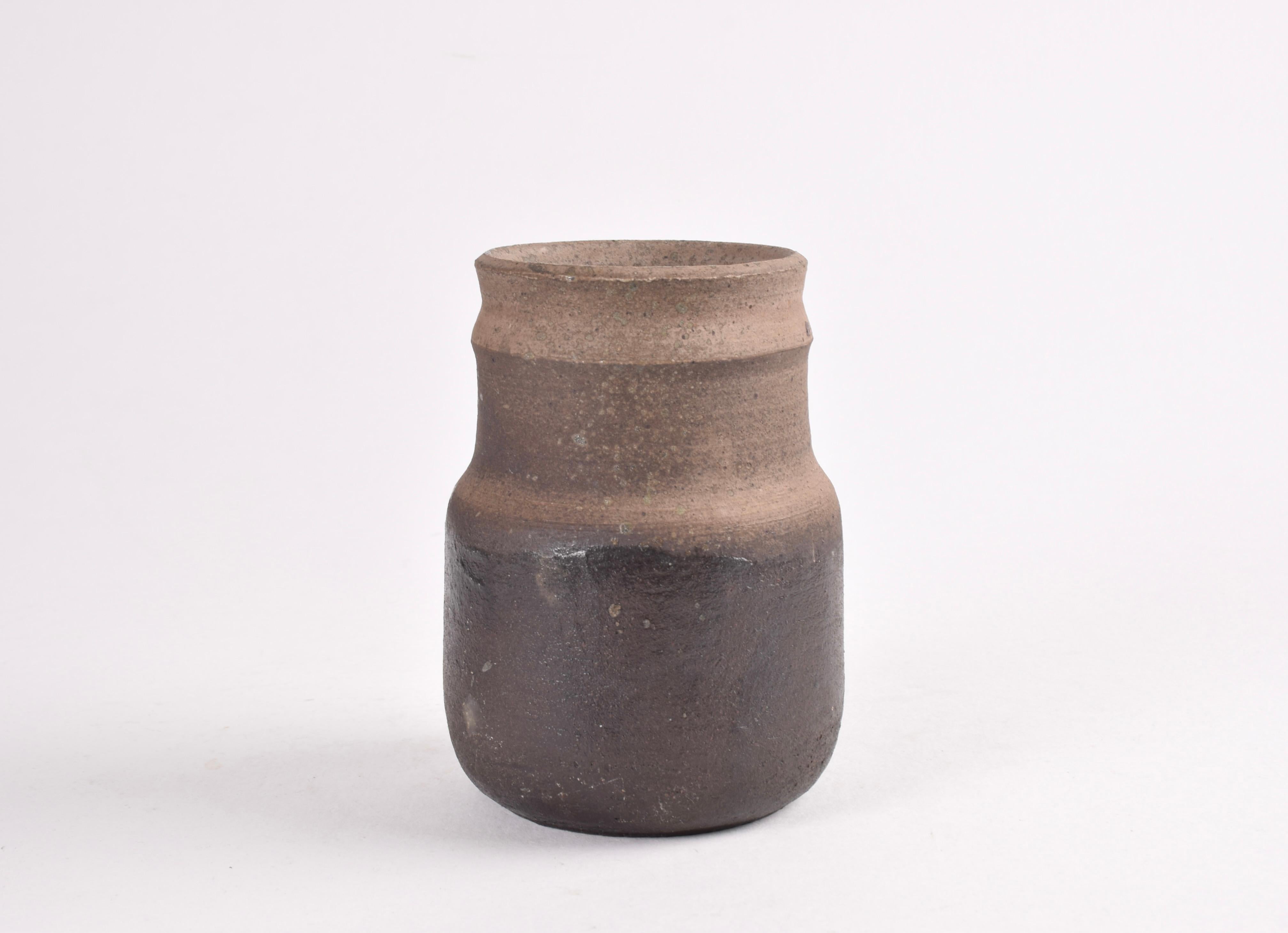 Mid-Century Modern Danish Modern Studio Ceramic Vase by Chris Moes Earth Tones with Speckles, 1970s For Sale