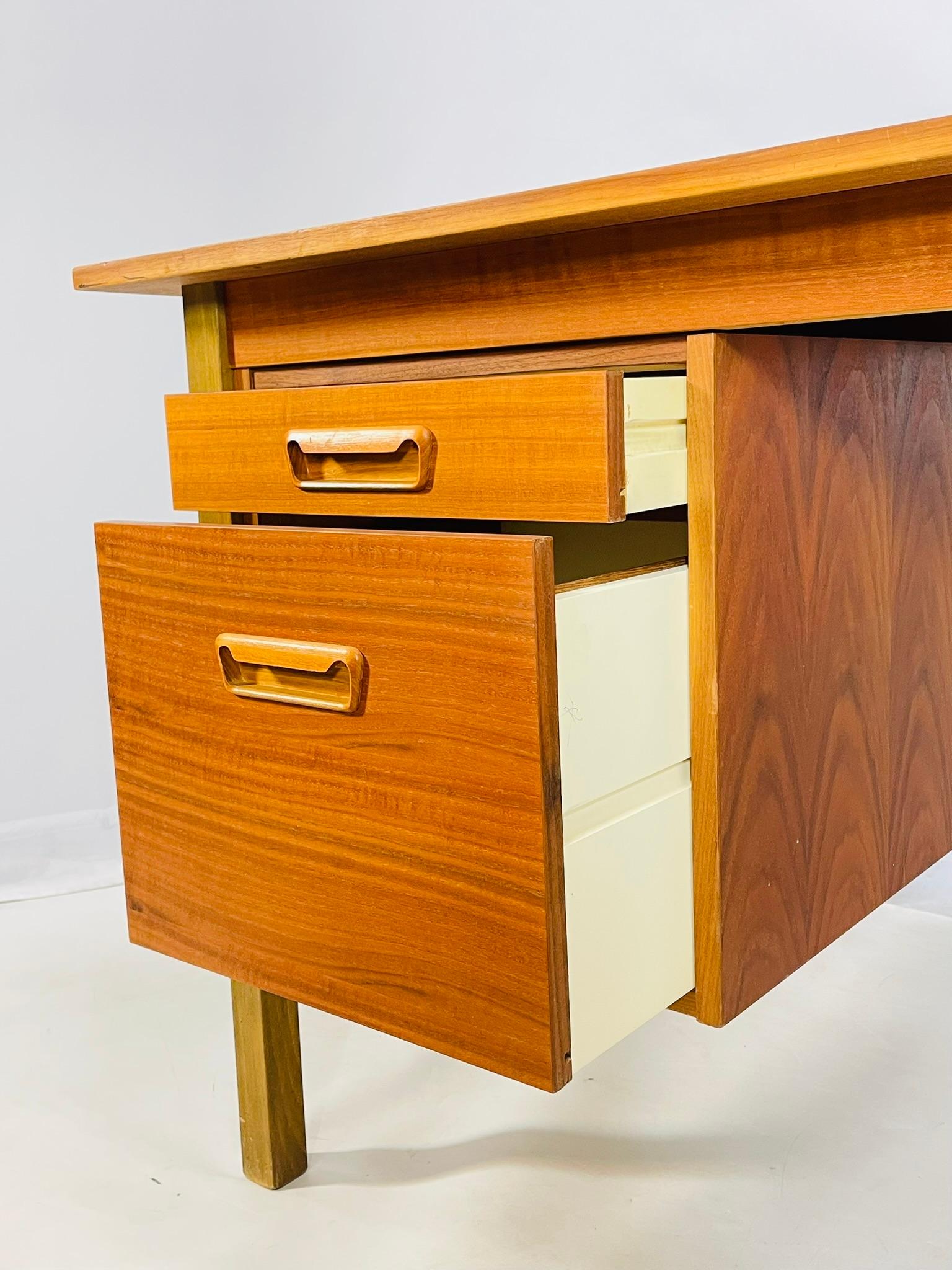 Danish Modern Style Five-Drawer Teak Partners Desk With Built-In Bookshelf For Sale 5