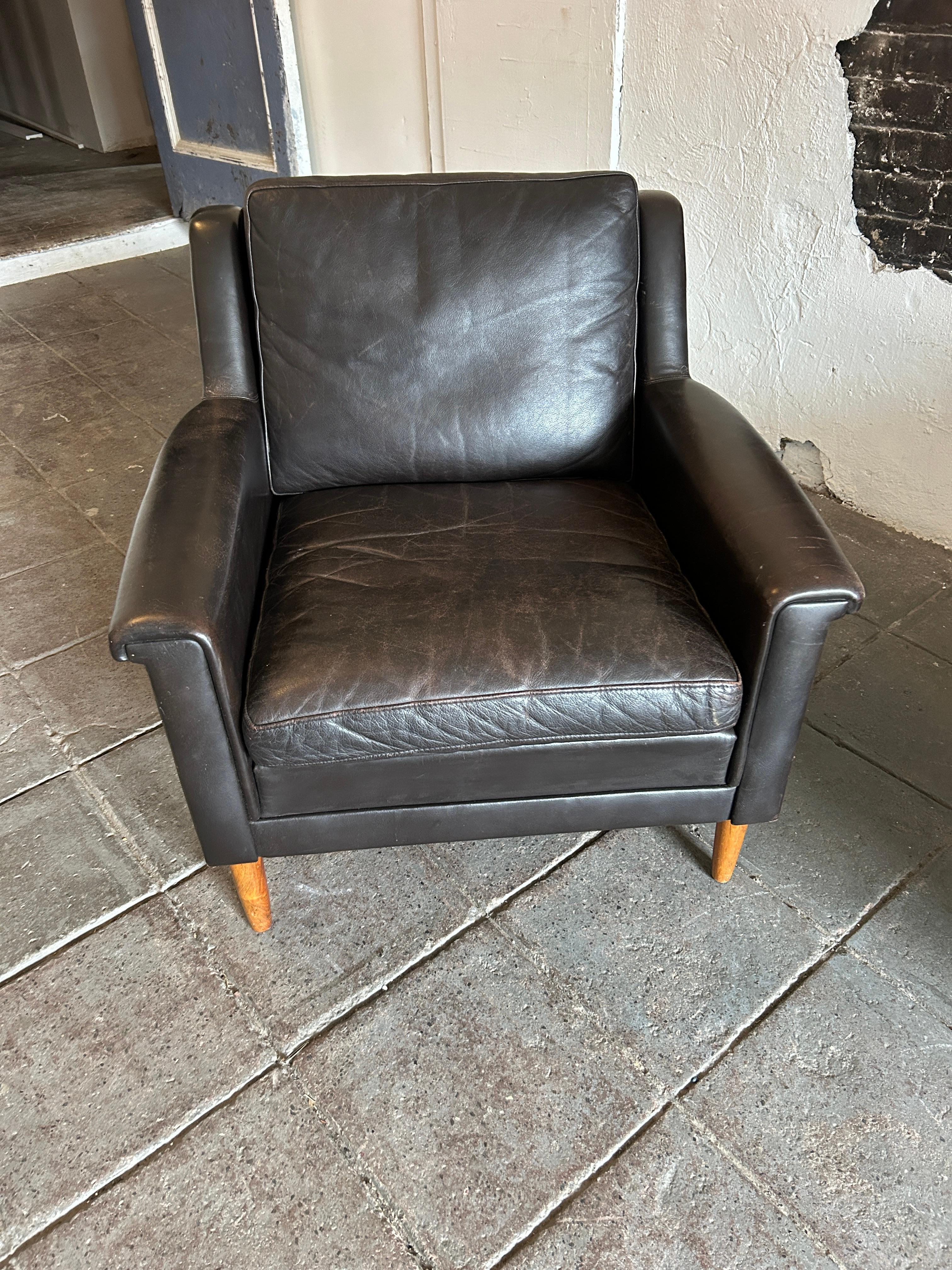 Scandinavian Modern Danish Modern Svend Skipper low back dark brown Leather Lounge Chair