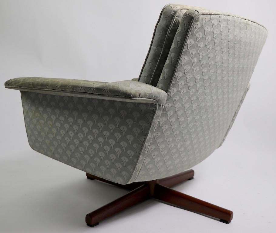 Swedish Danish Modern Swivel Chair and Ottoman Attributed to DUX