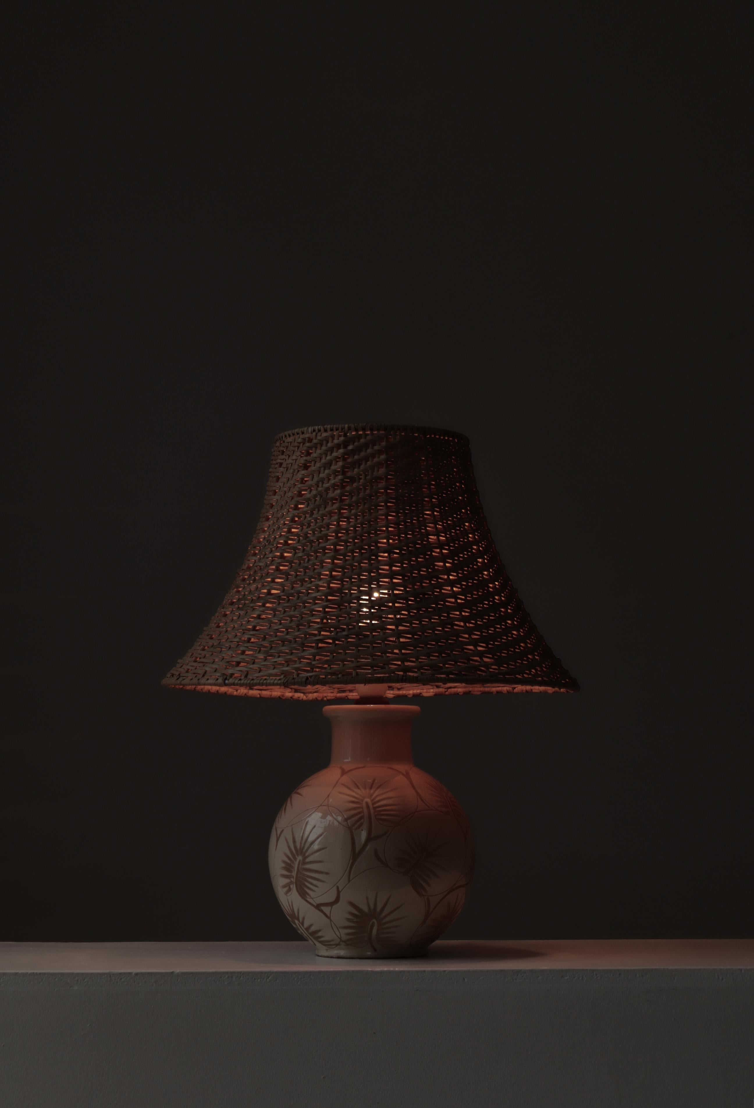 Danois Lampe de table moderne danoise par Astrid Tjalk pour Kähler Ceramics, Danemark, années 1950 en vente