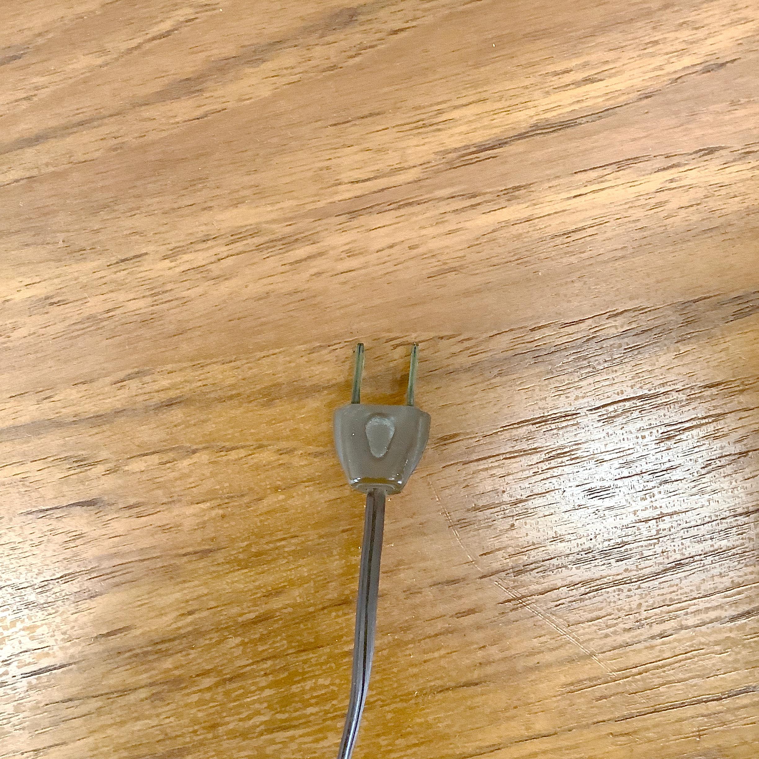 Lampe de table moderne danoise avec abat-jour en vente 9