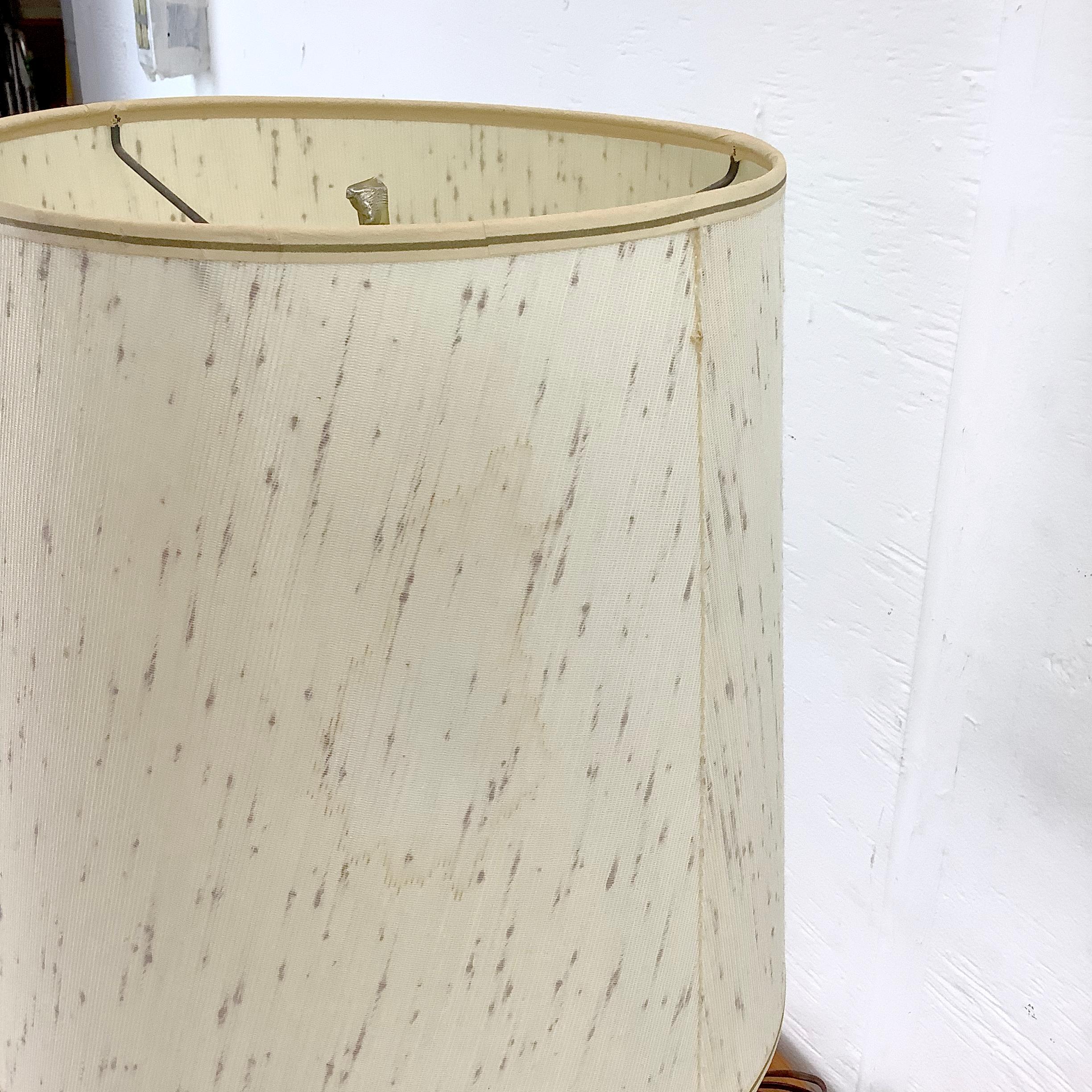 Céramique Lampe de table moderne danoise avec abat-jour en vente