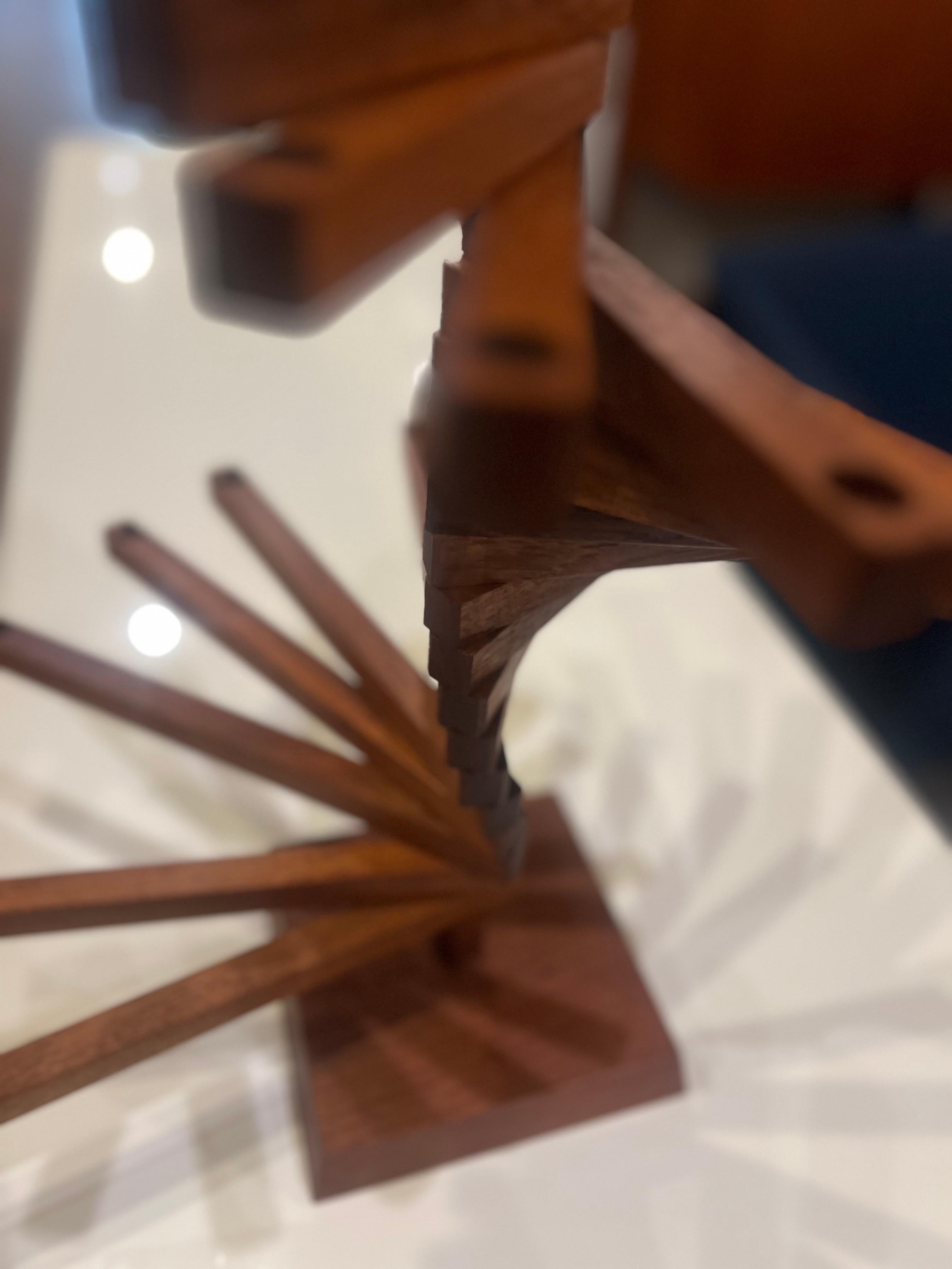 XX secolo Candelabro danese moderno alto a spirale a più posizioni in teak raro in vendita