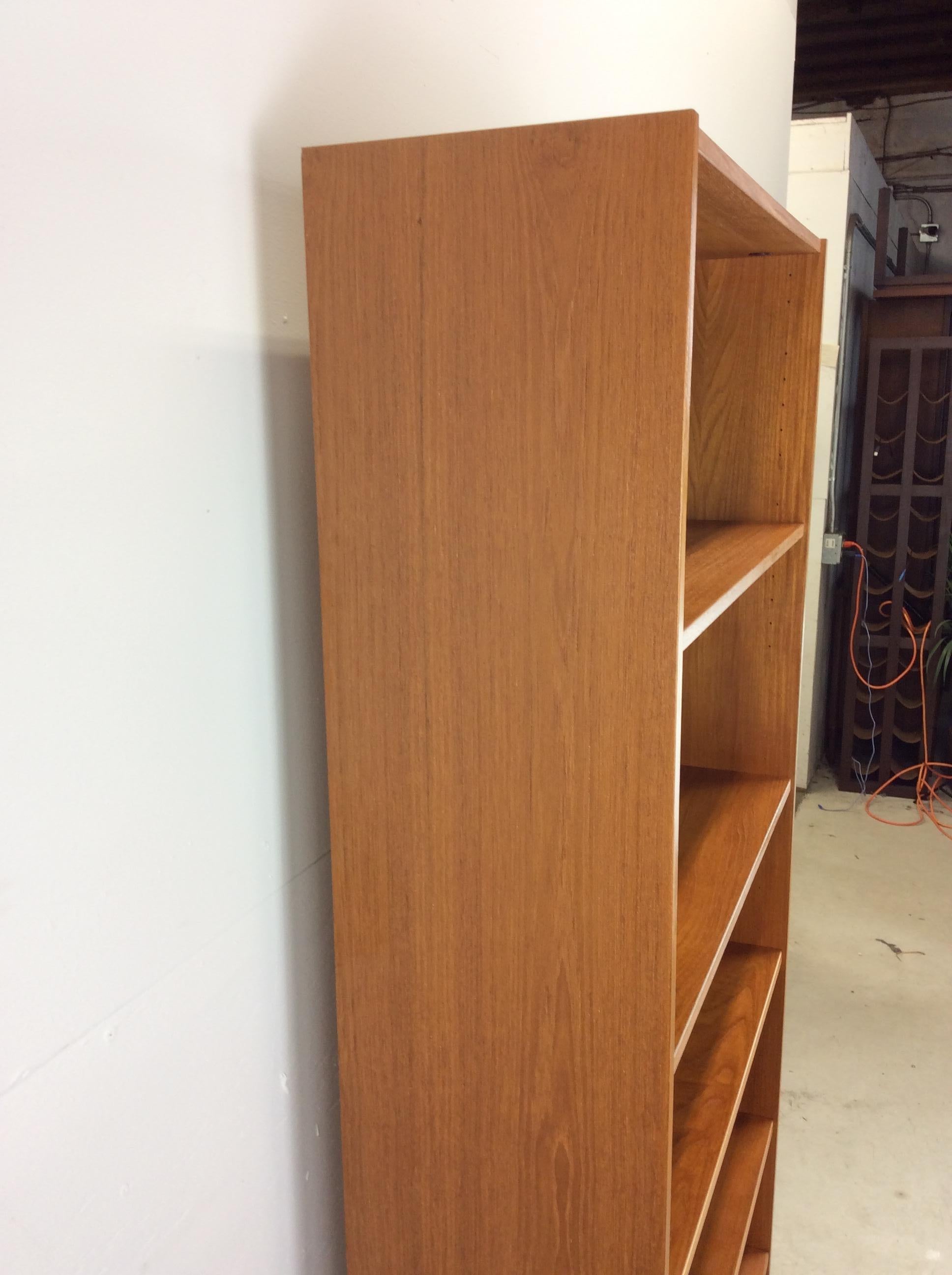 Danish Modern Tall Teak Bookcase with Adjustable Shelves For Sale 4