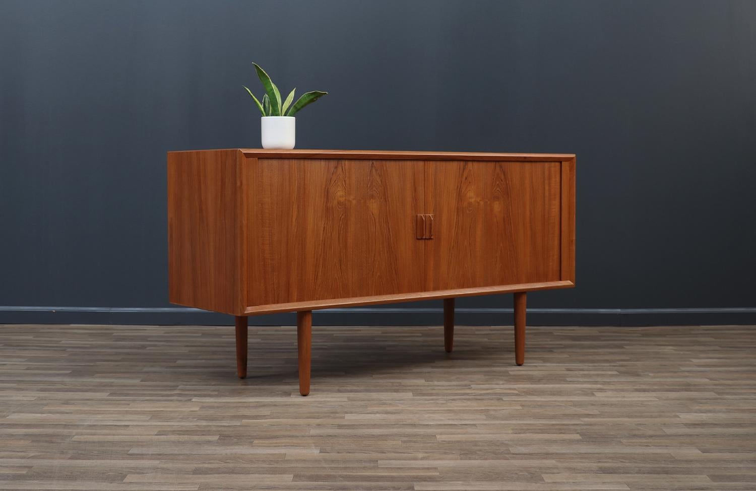 Expertly Restored - Danish Modern Tambour-Door Teak Credenza by Svend A. Larsen In Excellent Condition For Sale In Los Angeles, CA