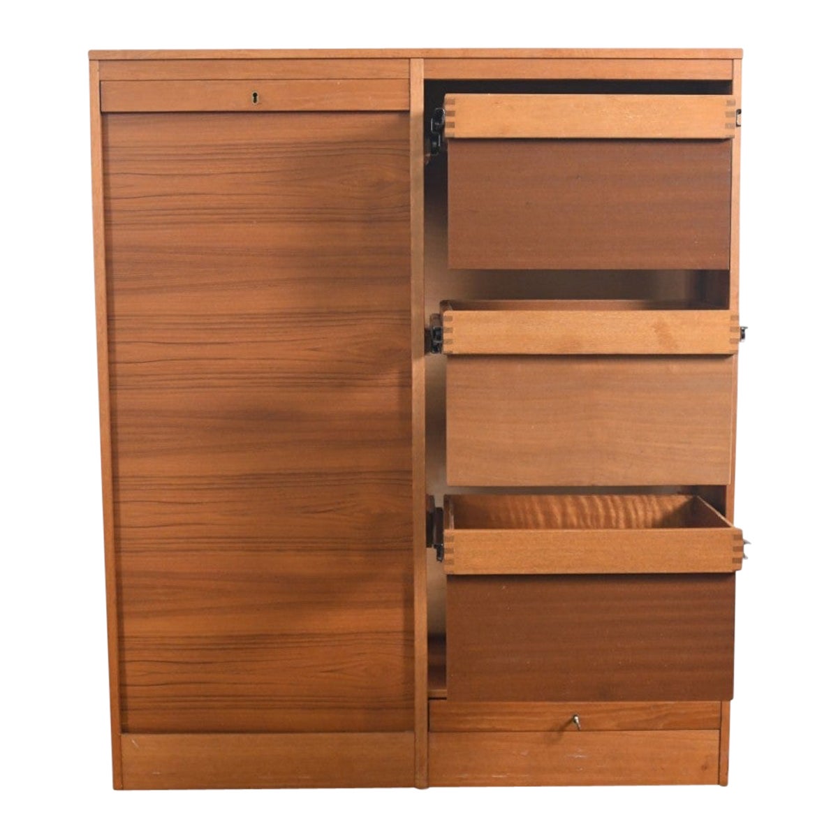Dänischer moderner Aktenschrank mit Tambourverschluss aus Teakholz  1960s