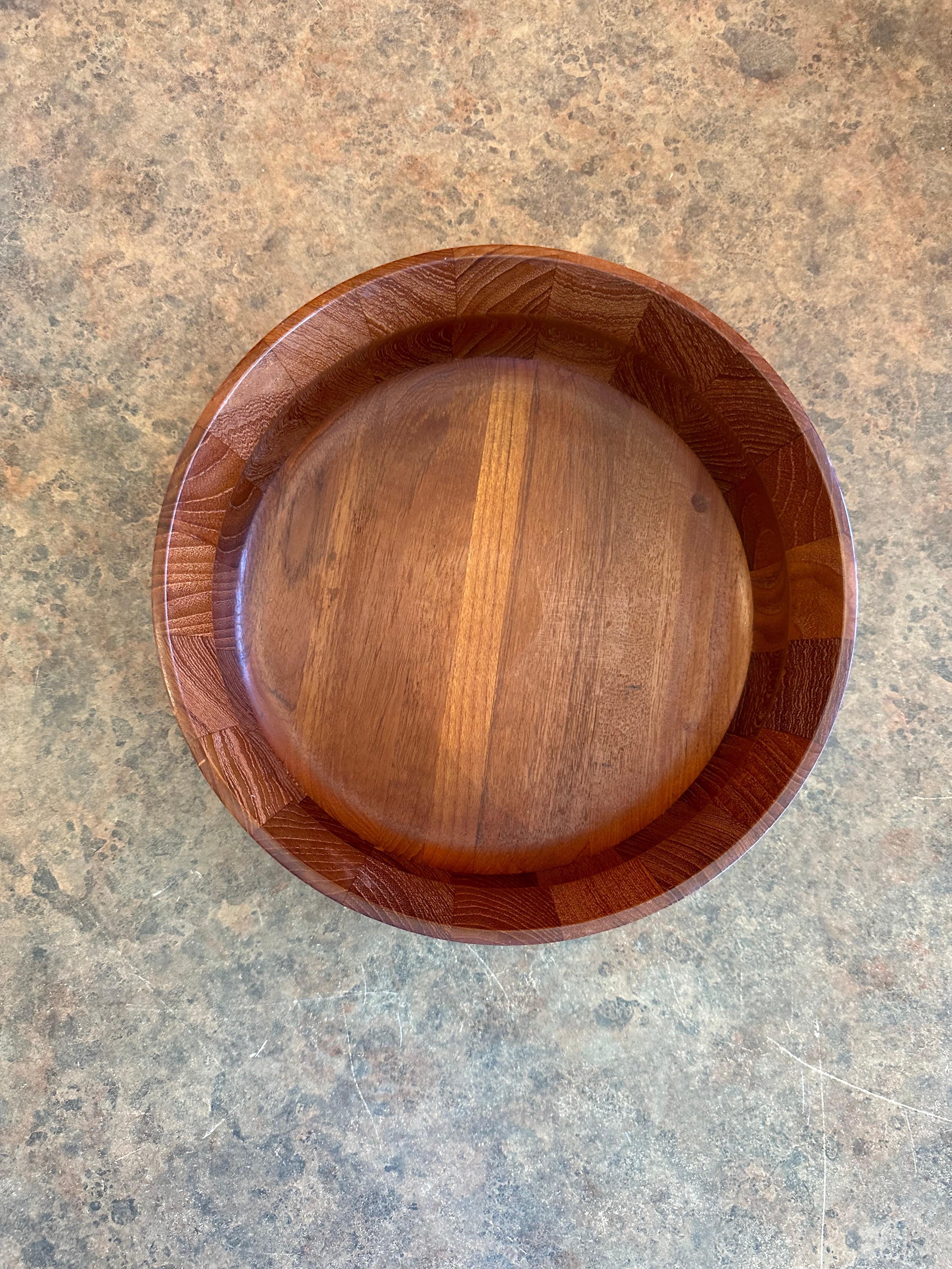 Cuenco cónico moderno danés de teca de Jens Quistgaard para Dansk Teca en venta