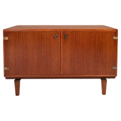 Retro Danish Modern Teak 2-Door Sideboard by Peter Lovig Nielsen for Dansk Designs