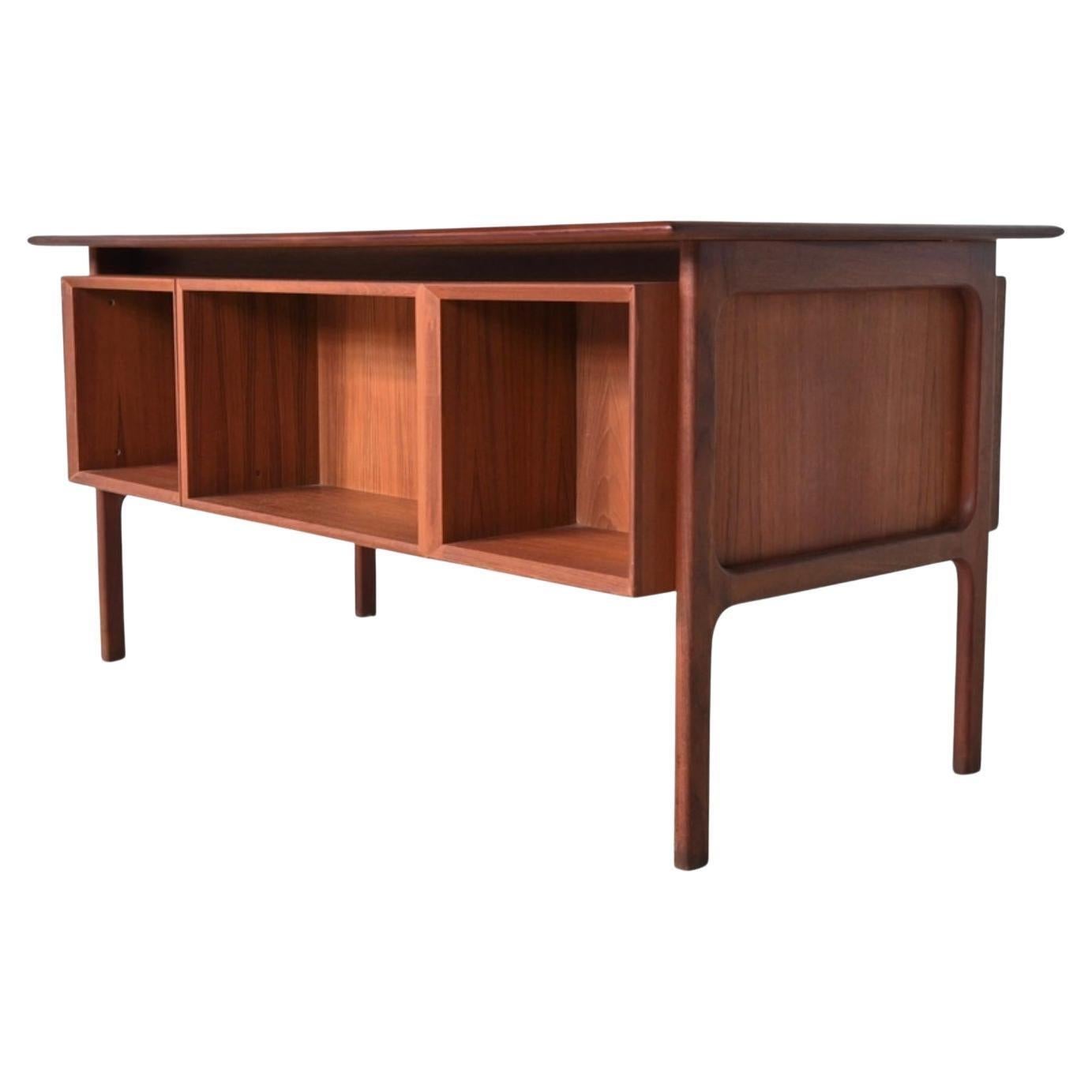 Scandinavo moderno Libreria moderna danese a 4 cassetti in teak di Erik Brouer per Brouer Møbelfabrik in vendita