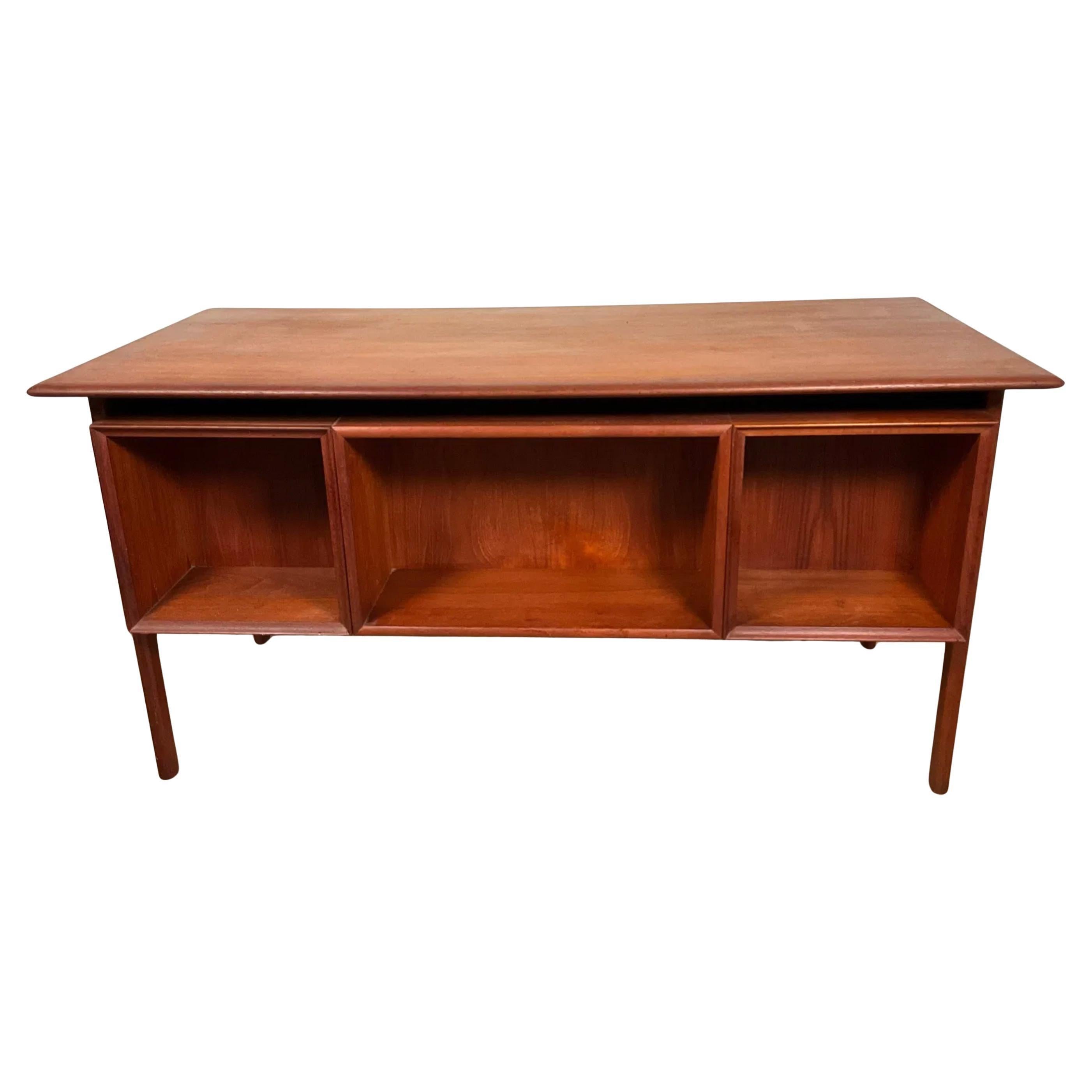 Danese Libreria moderna danese a 4 cassetti in teak di Erik Brouer per Brouer Møbelfabrik in vendita