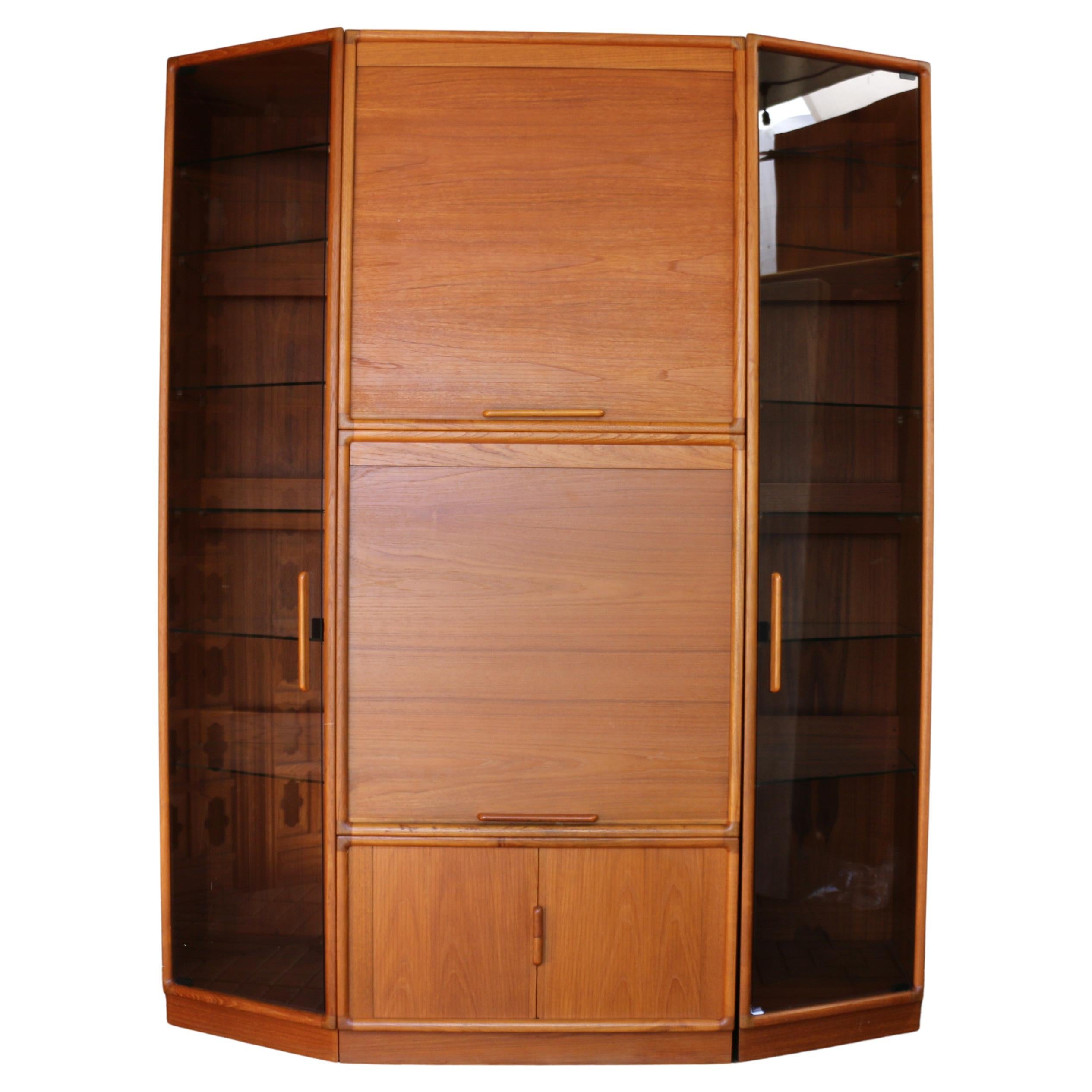 Danish Modern Teak 5-Piece Entertainment / Wall Unit — 1970s For Sale