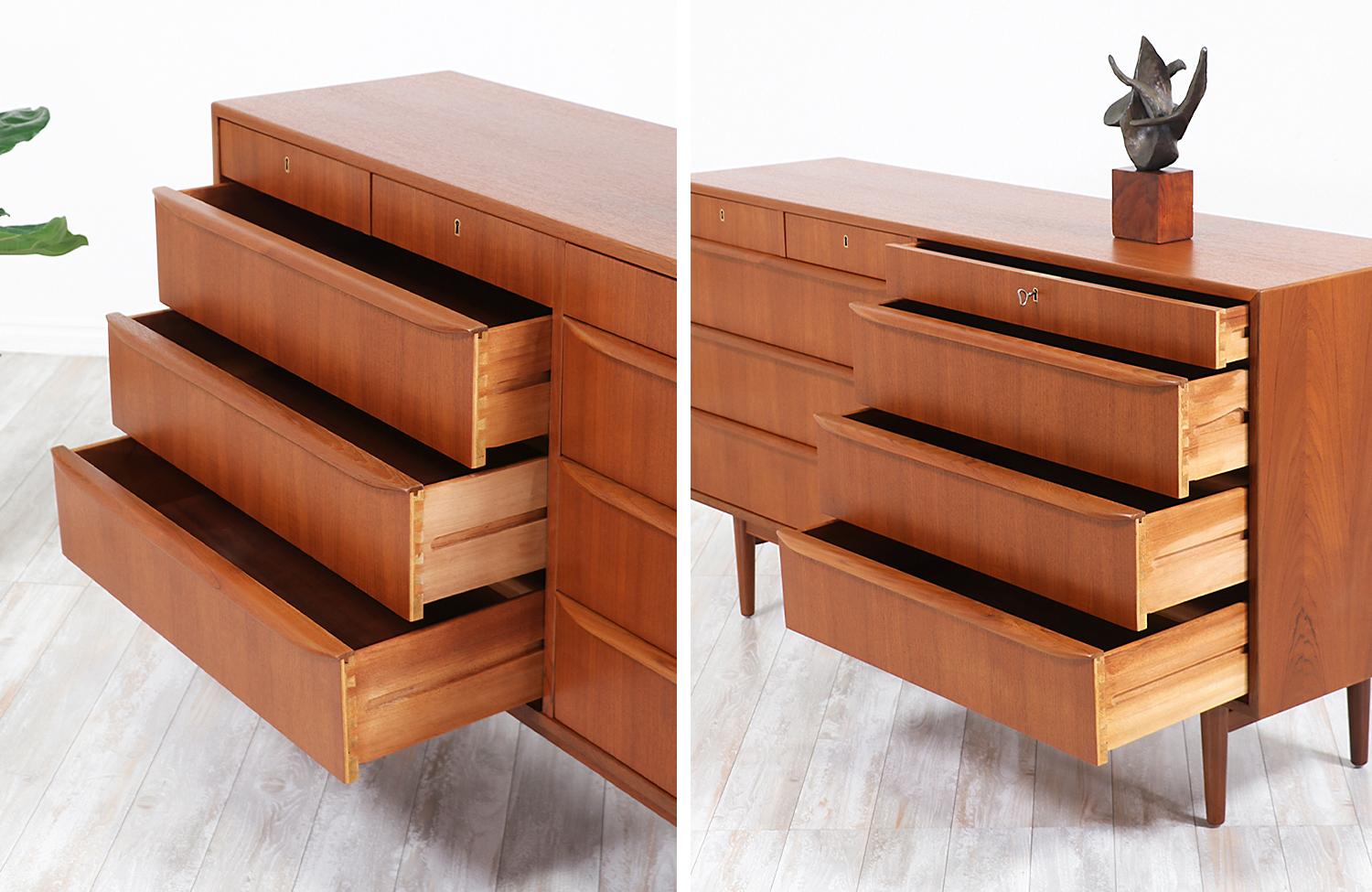 Danish Modern Teak 9-Drawer Dresser 6