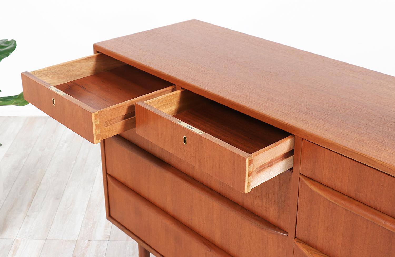Danish Modern Teak 9-Drawer Dresser 1