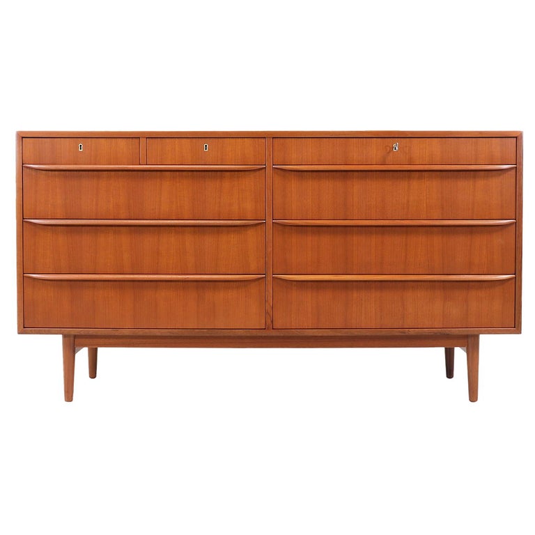 Danish Modern Teak 9Drawer Dresser at 1stDibs modern 9 drawer dresser