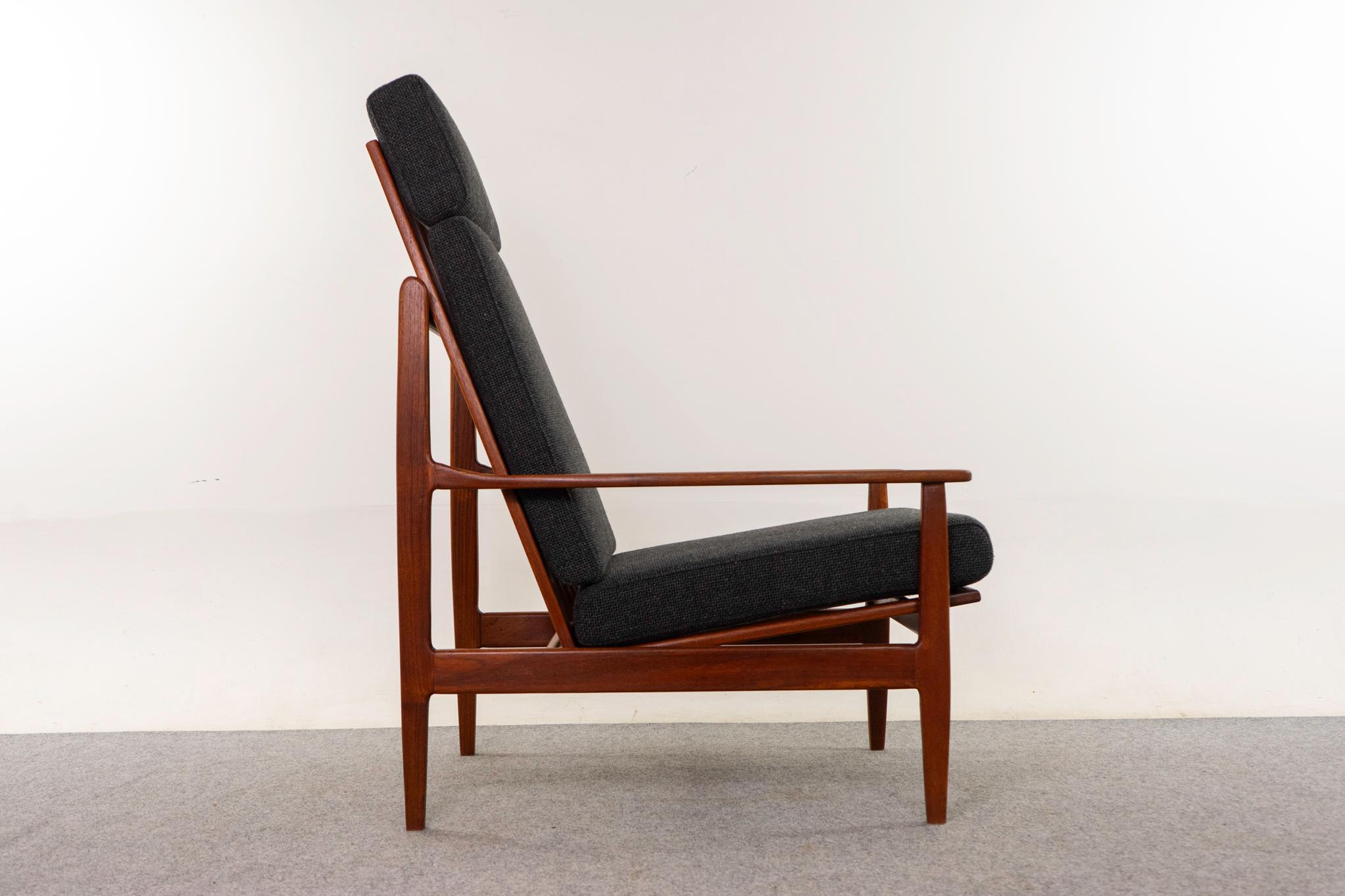 Milieu du XXe siècle Fauteuil de salon moderne danois réglable en teck en vente