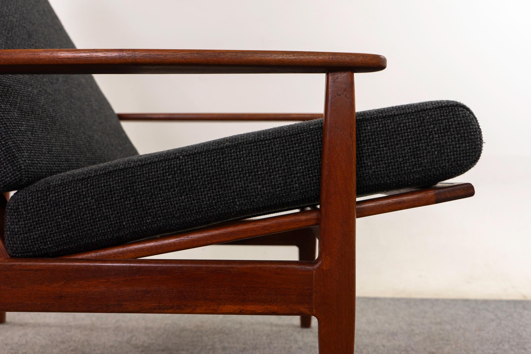 Fauteuil de salon moderne danois réglable en teck en vente 2