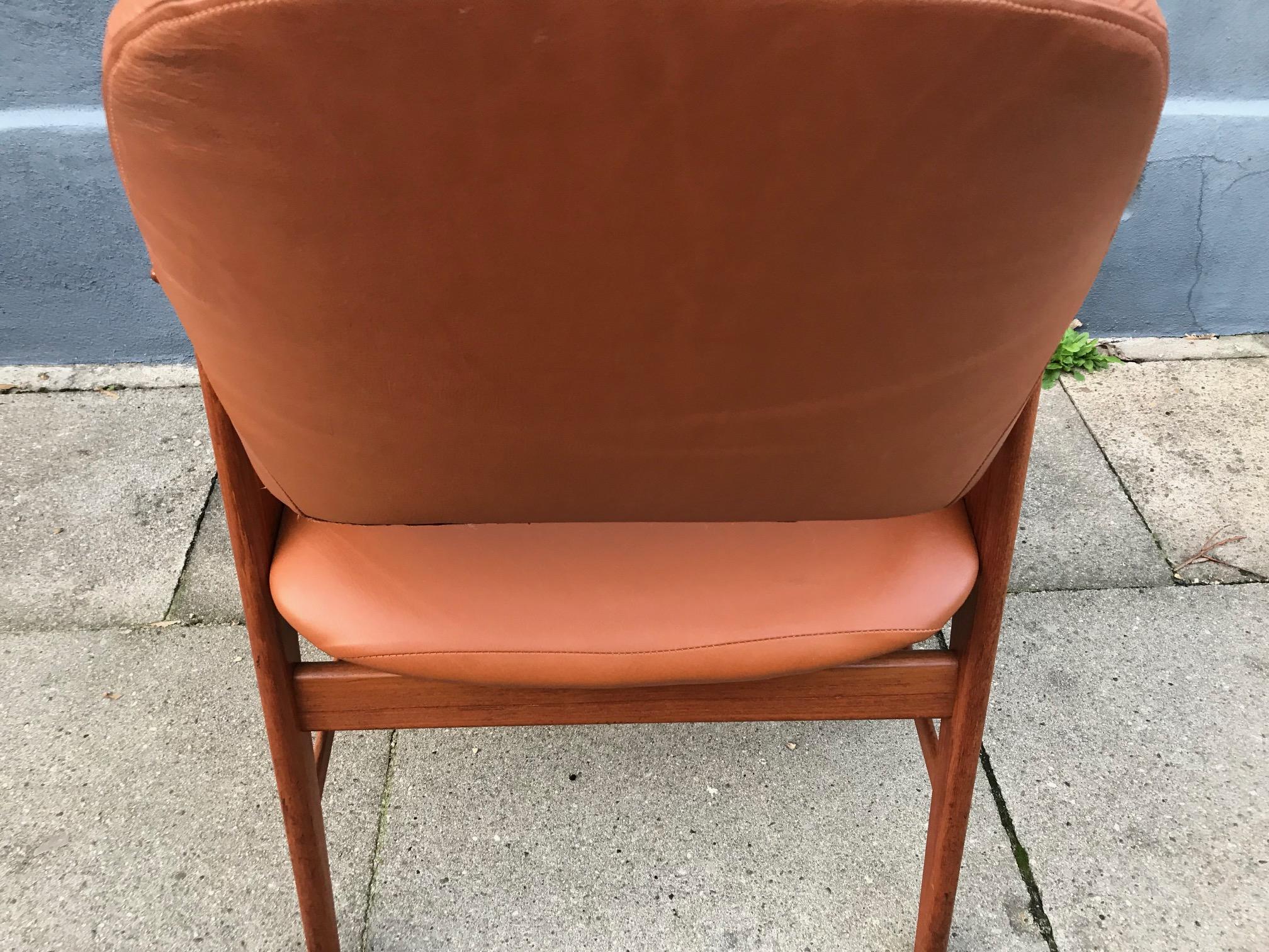 Danish Modern Teak and Leather Lounge Chair by N. A. Jørgensen, 1960s For Sale 7