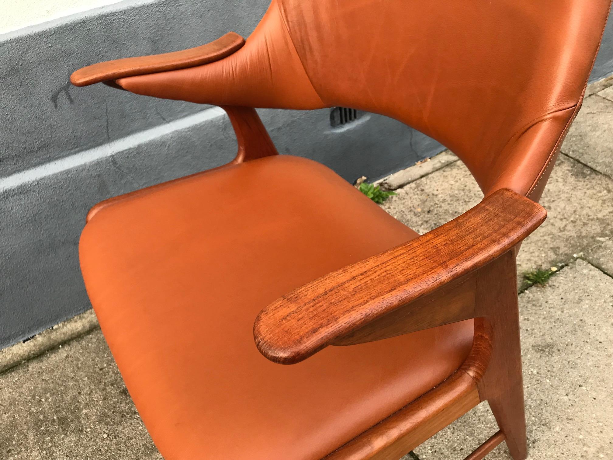 Danish Modern Teak and Leather Lounge Chair by N. A. Jørgensen, 1960s For Sale 1