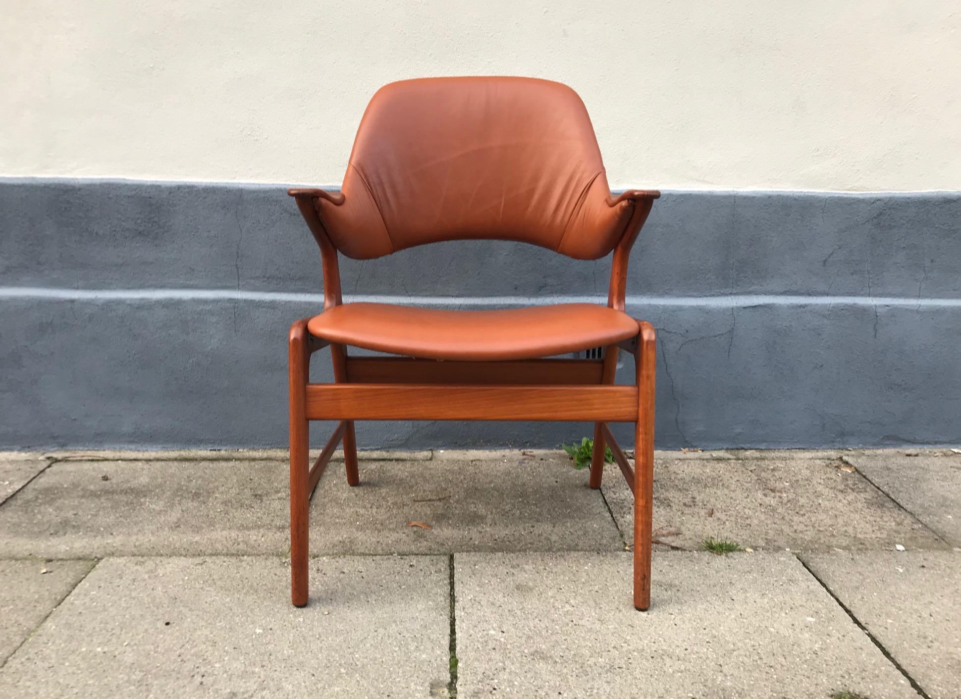 Danish Modern Teak and Leather Lounge Chair by N. A. Jørgensen, 1960s For Sale 2