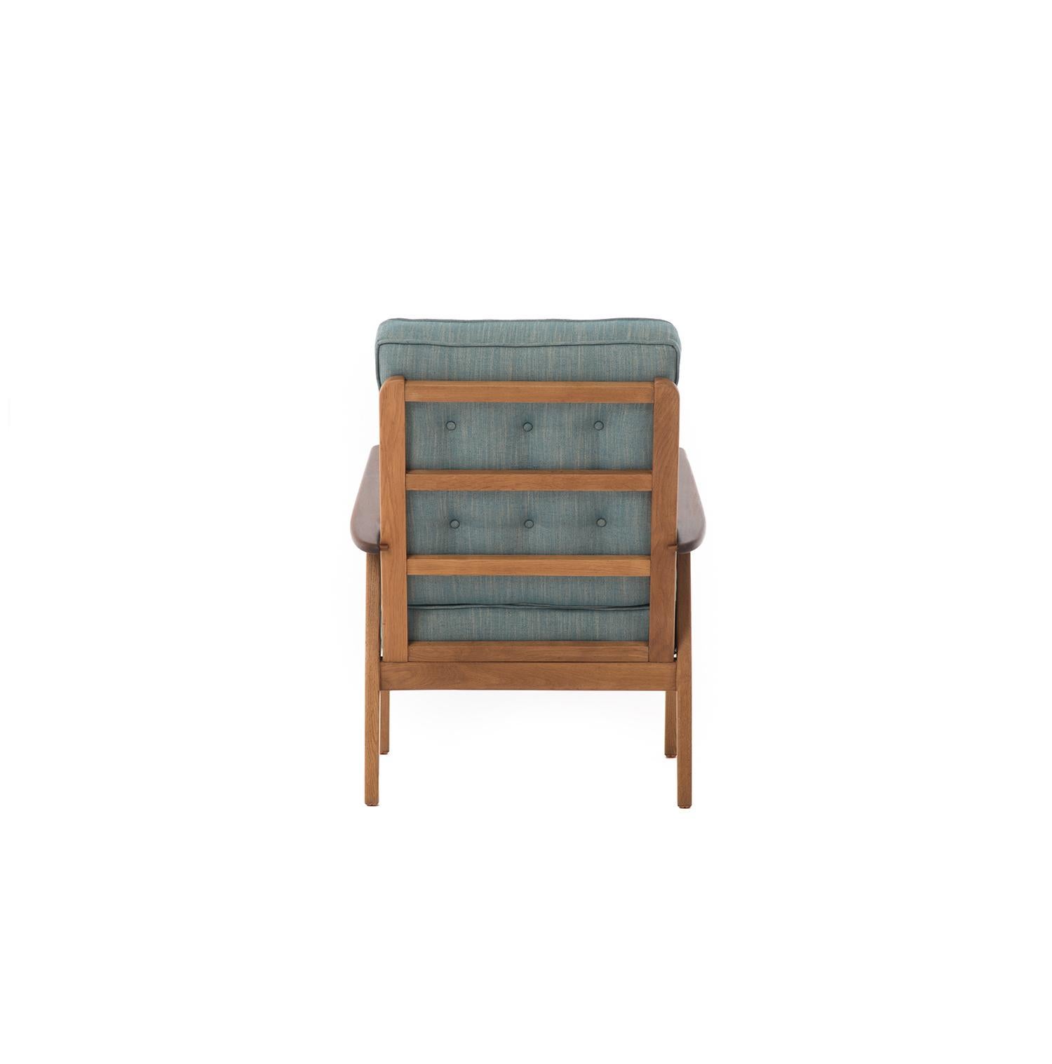 Scandinavian Danish Modern Teak and Oak Lounge Chair