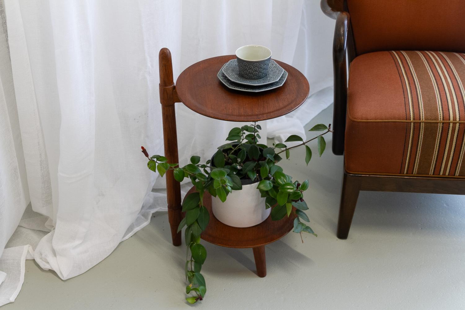 Danish Modern Teak and Oak Side Table by Edmund Jørgensen, 1950s. 9