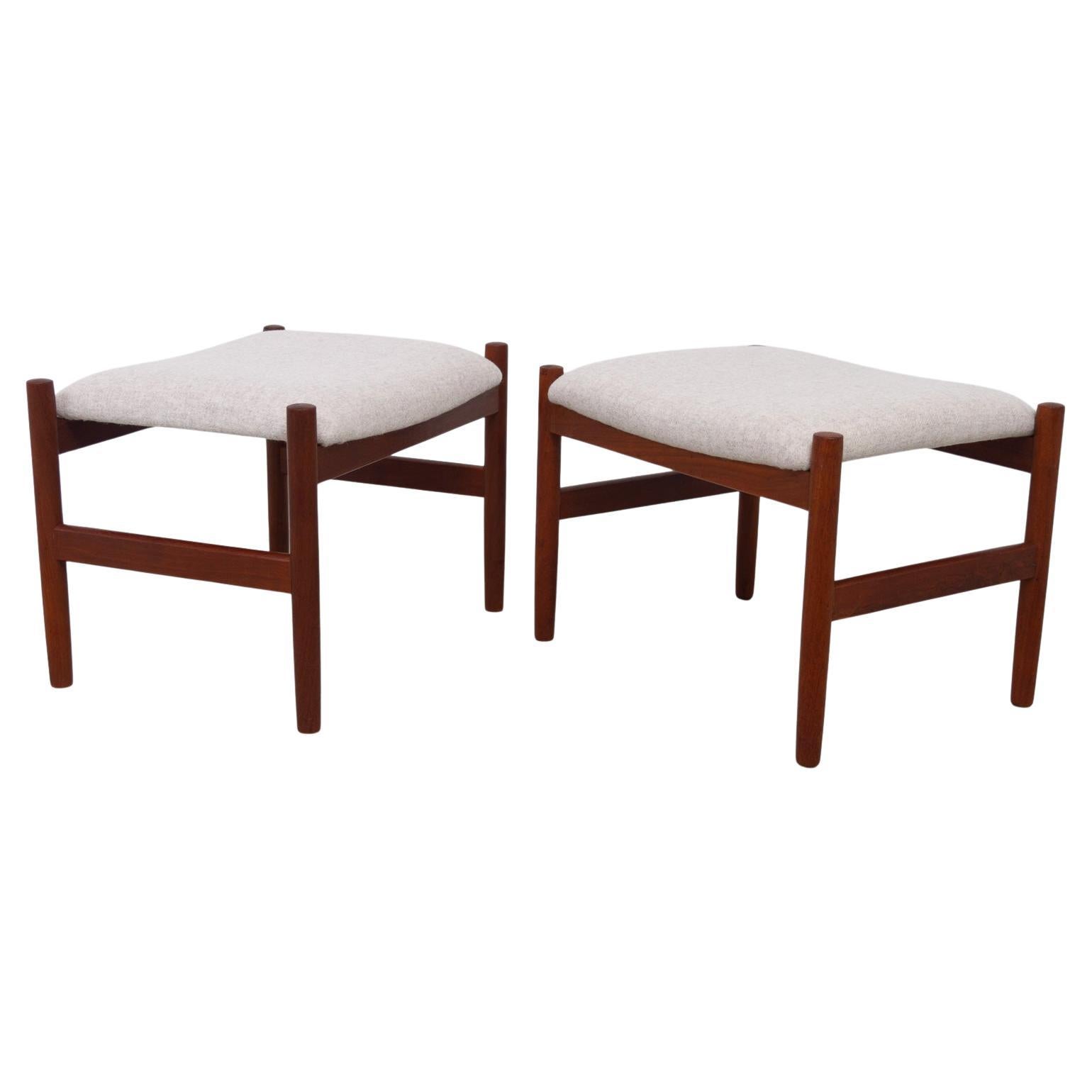 Pouf moderni danesi in teak e lana di Hugo Frandsen, anni '60, set di 2 in vendita