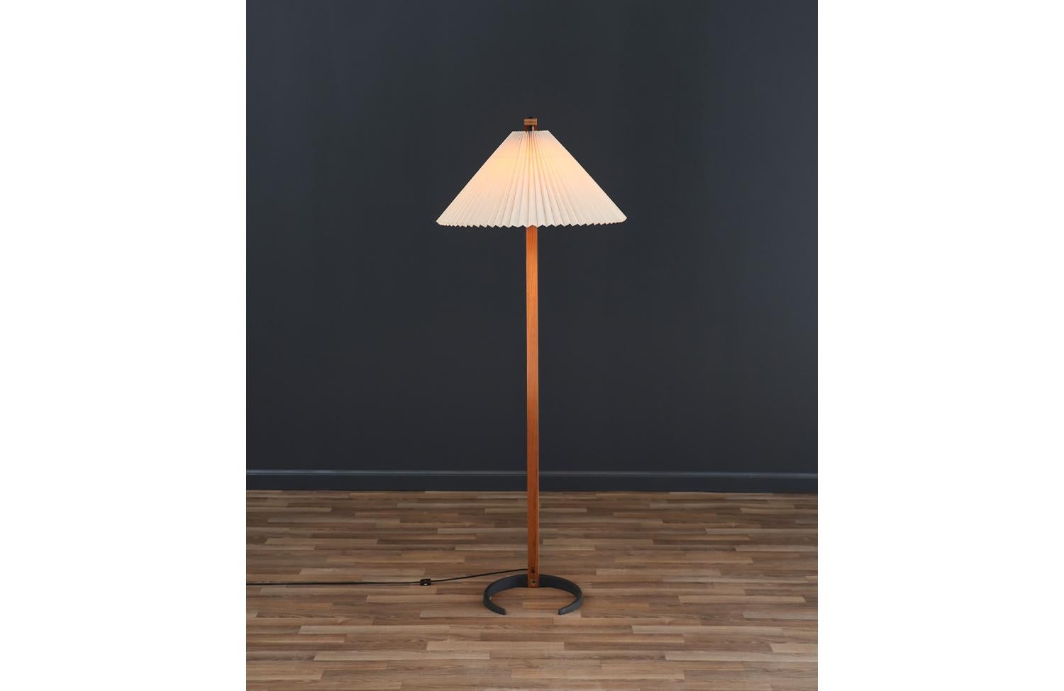 Expertly Restored - Danish Modern Teak Arc Floor Lamp by Mads Caprani In Excellent Condition In Los Angeles, CA