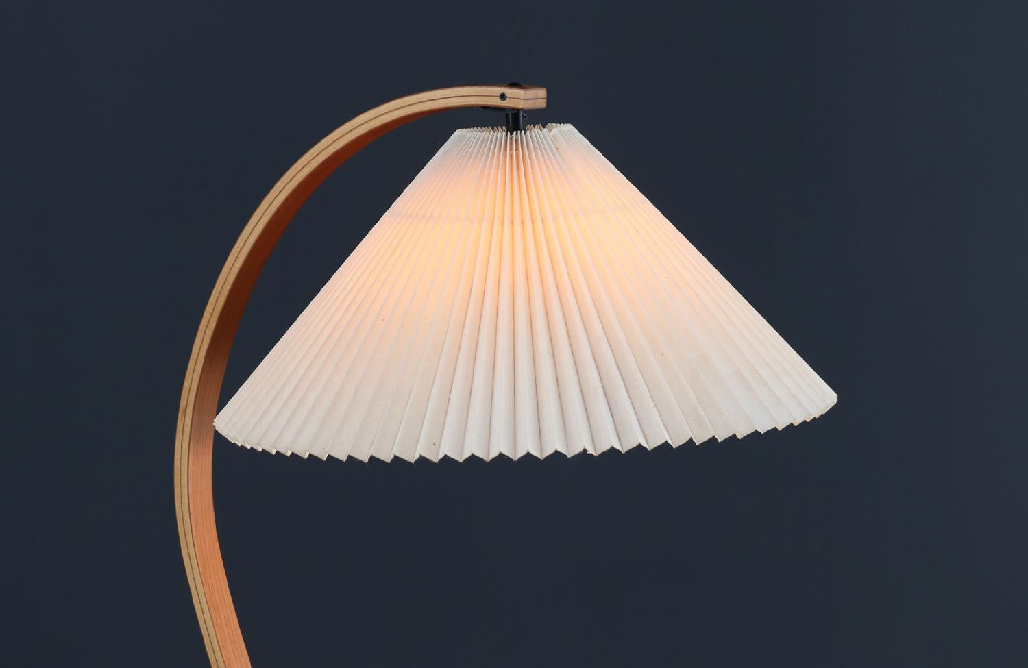 Linen Expertly Restored - Danish Modern Teak Arc Floor Lamp by Mads Caprani For Sale