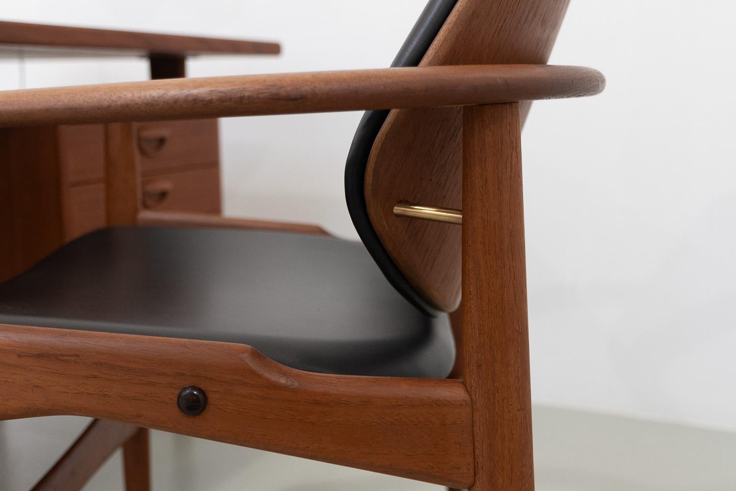Sillón moderno danés de teca de Arne Hovmand-Olsen, década de 1960. en venta 12