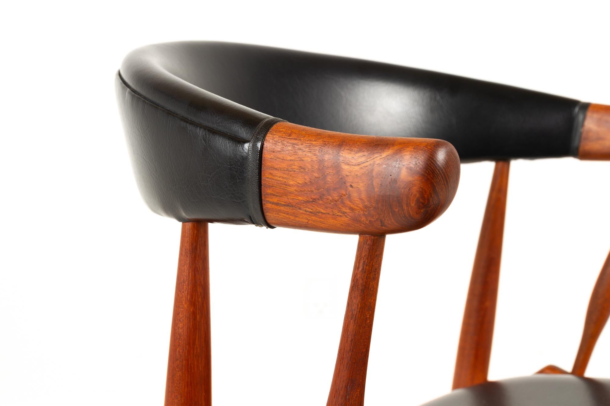 Danish Modern Teak Armchair by Johannes Andersen for Brdr. Andersen, 1960s 2