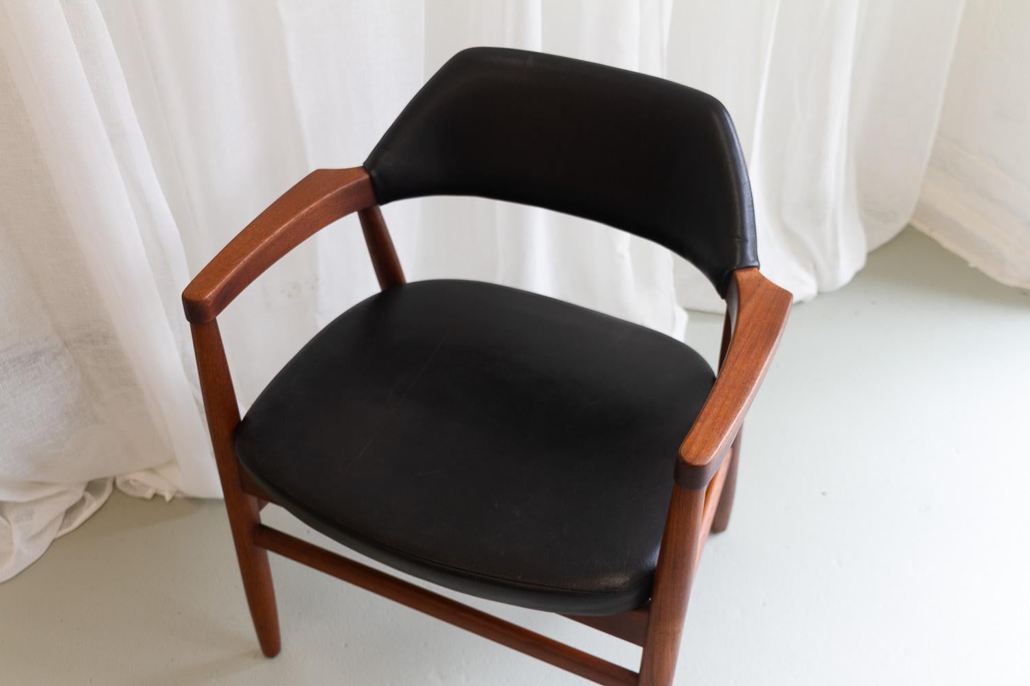Pelle Poltrona moderna danese in teak di Tove & Edvard Kindt-Larsen, 1950. in vendita