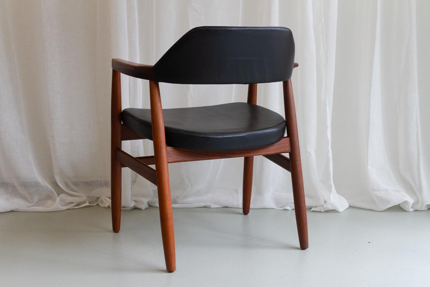 Poltrona moderna danese in teak di Tove & Edvard Kindt-Larsen, 1950. in vendita 1