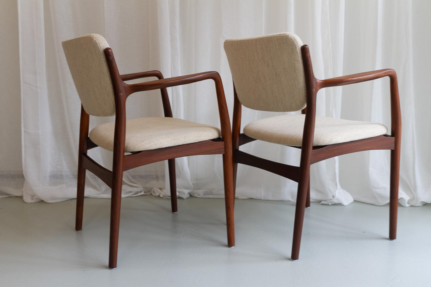 Poltrone moderne danesi in teak, anni '50. Set di 2. in vendita 4