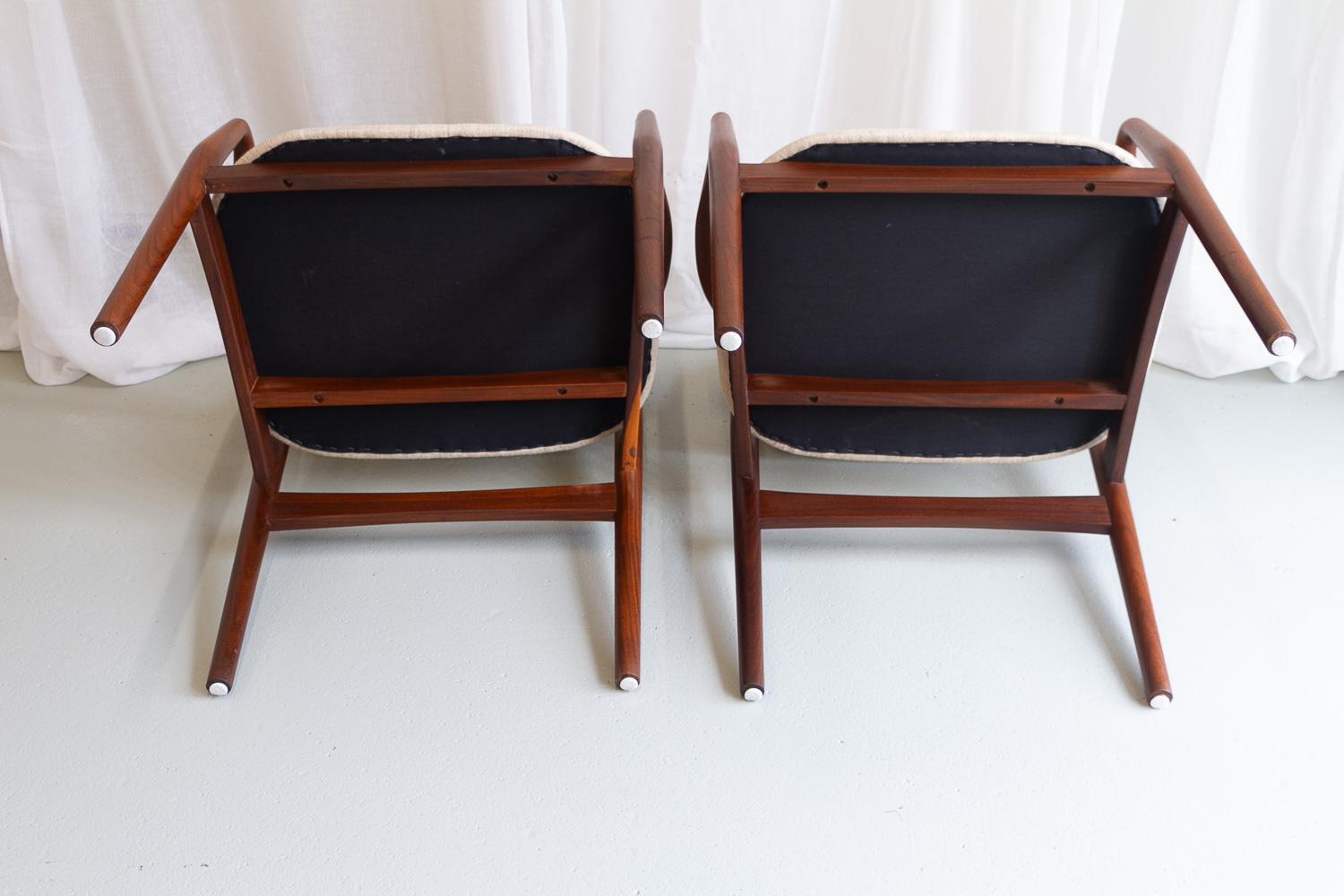 Poltrone moderne danesi in teak, anni '50. Set di 2. in vendita 8